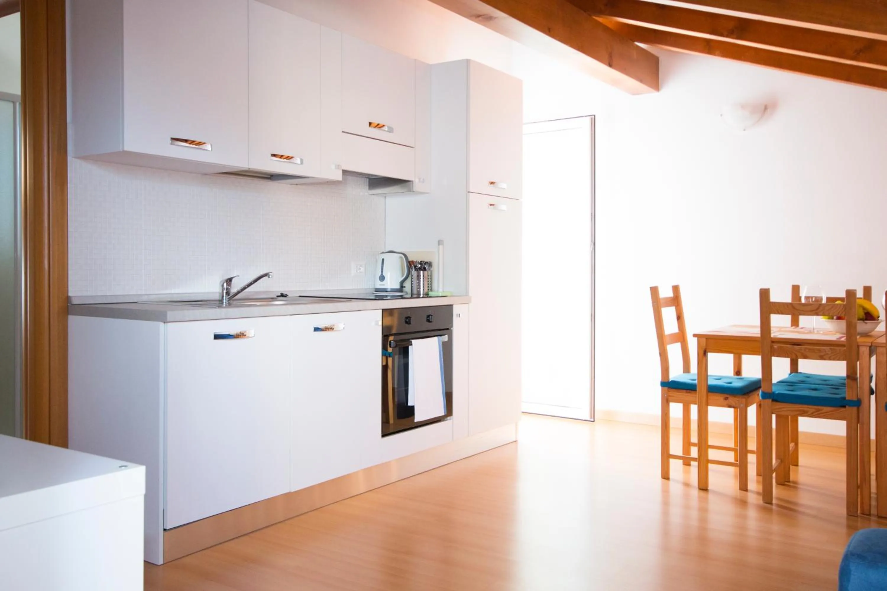 TV and multimedia in Lakeside Holiday Resort