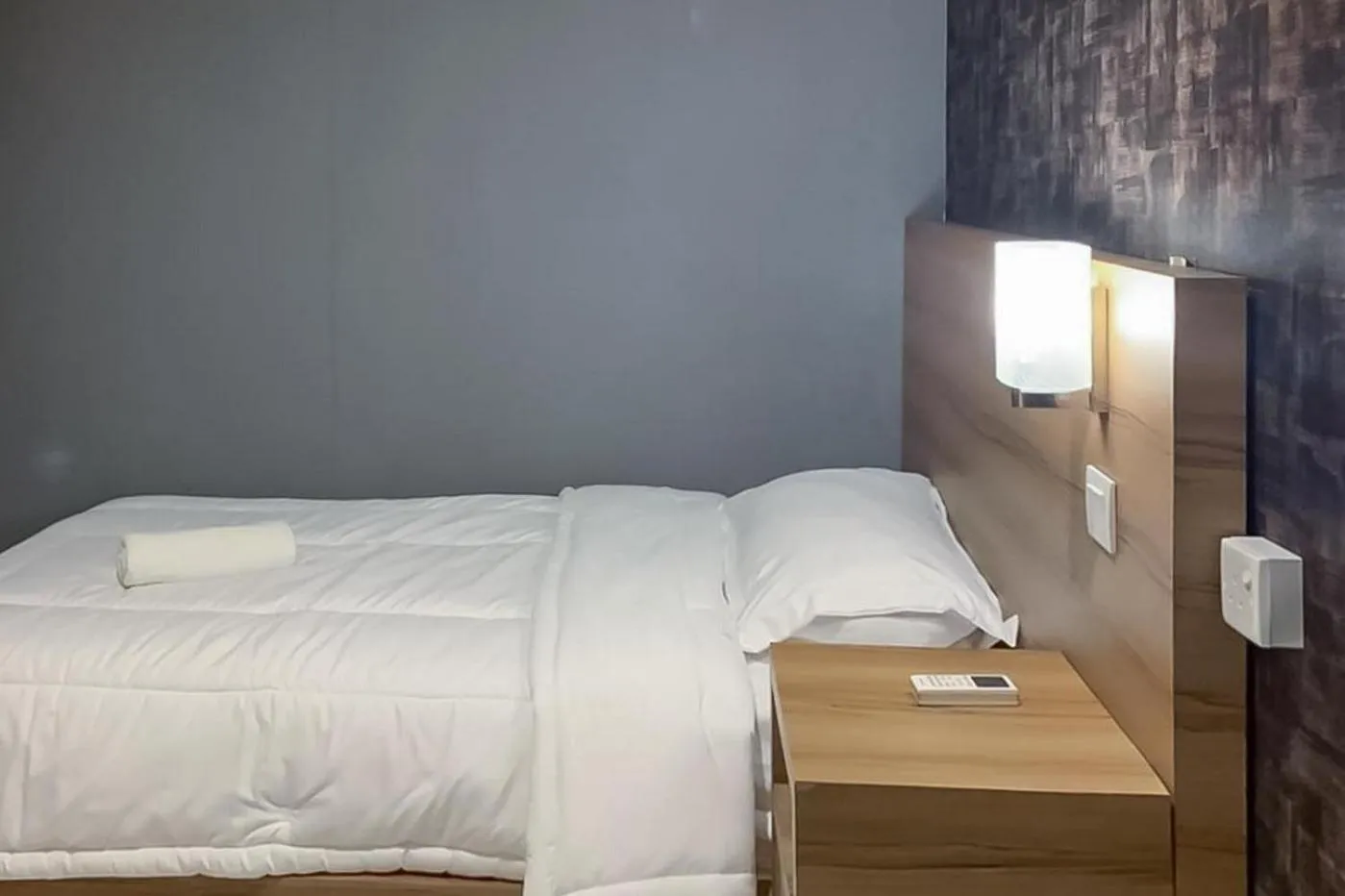 Bedroom in RedDoorz Syariah @ Jl D I Panjaitan Batu 7 Tanjung Pinang