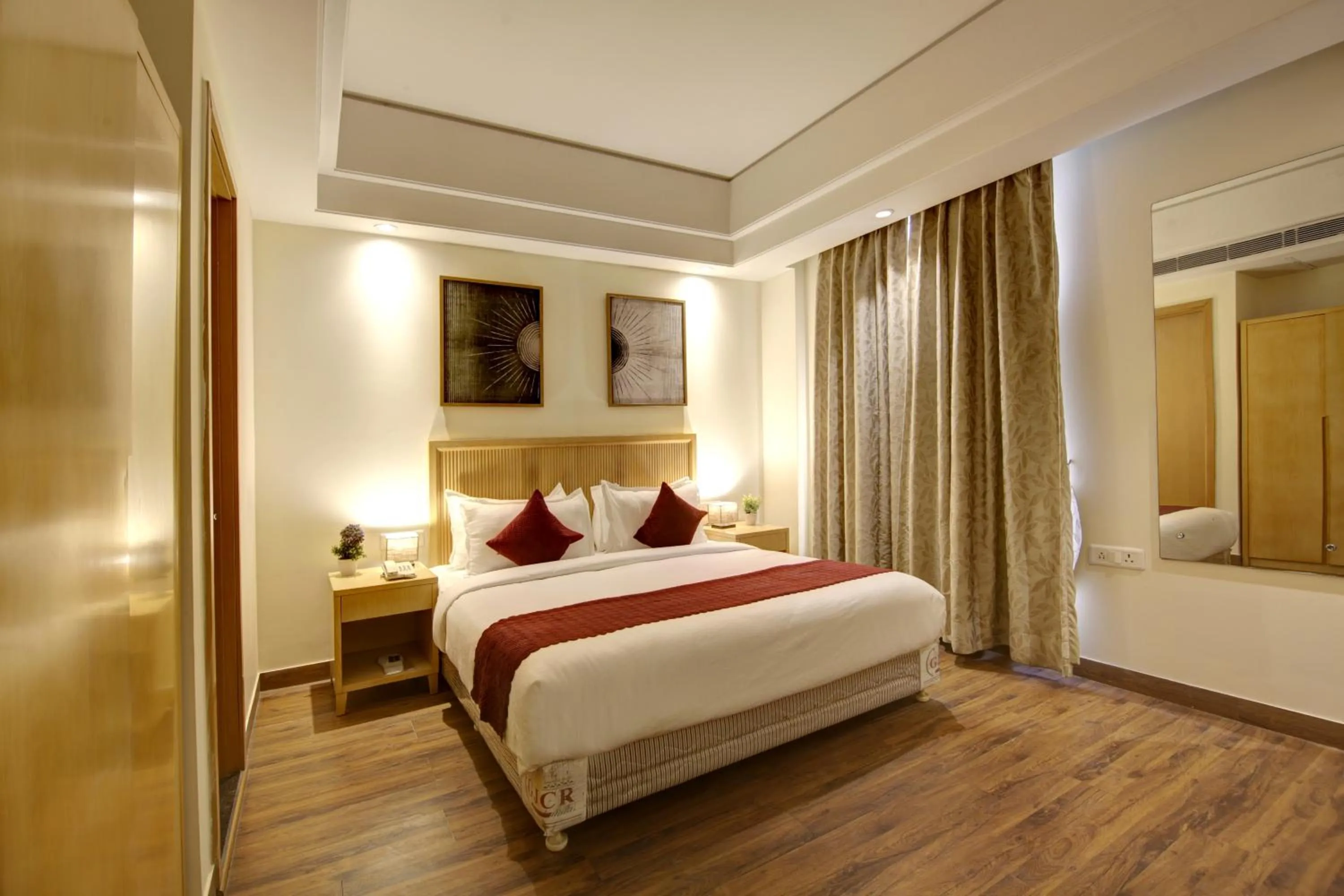 Bed in Saltstayz Select - Galleria Market & Golf Course Road