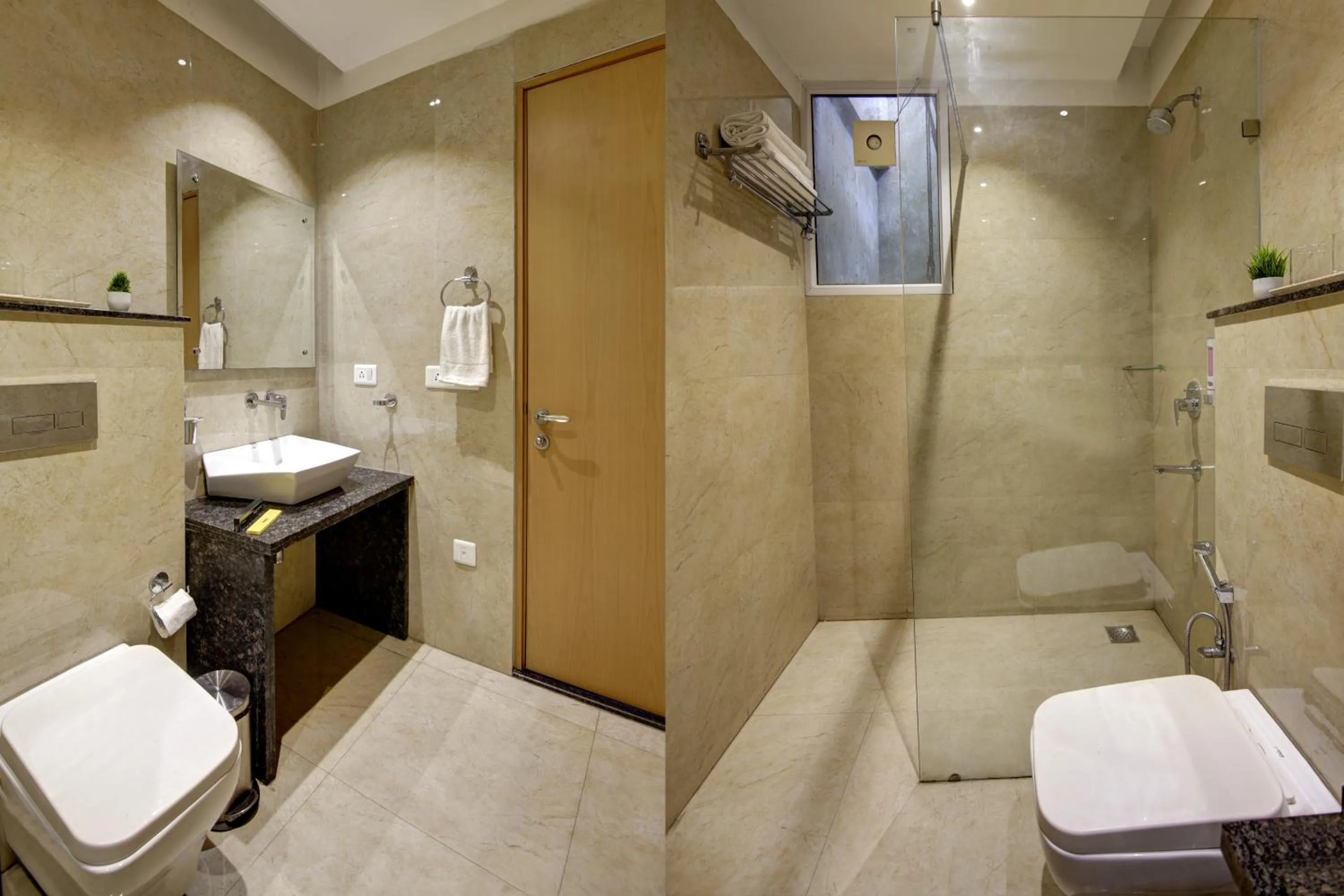 Shower in Saltstayz Select - Galleria Market & Golf Course Road