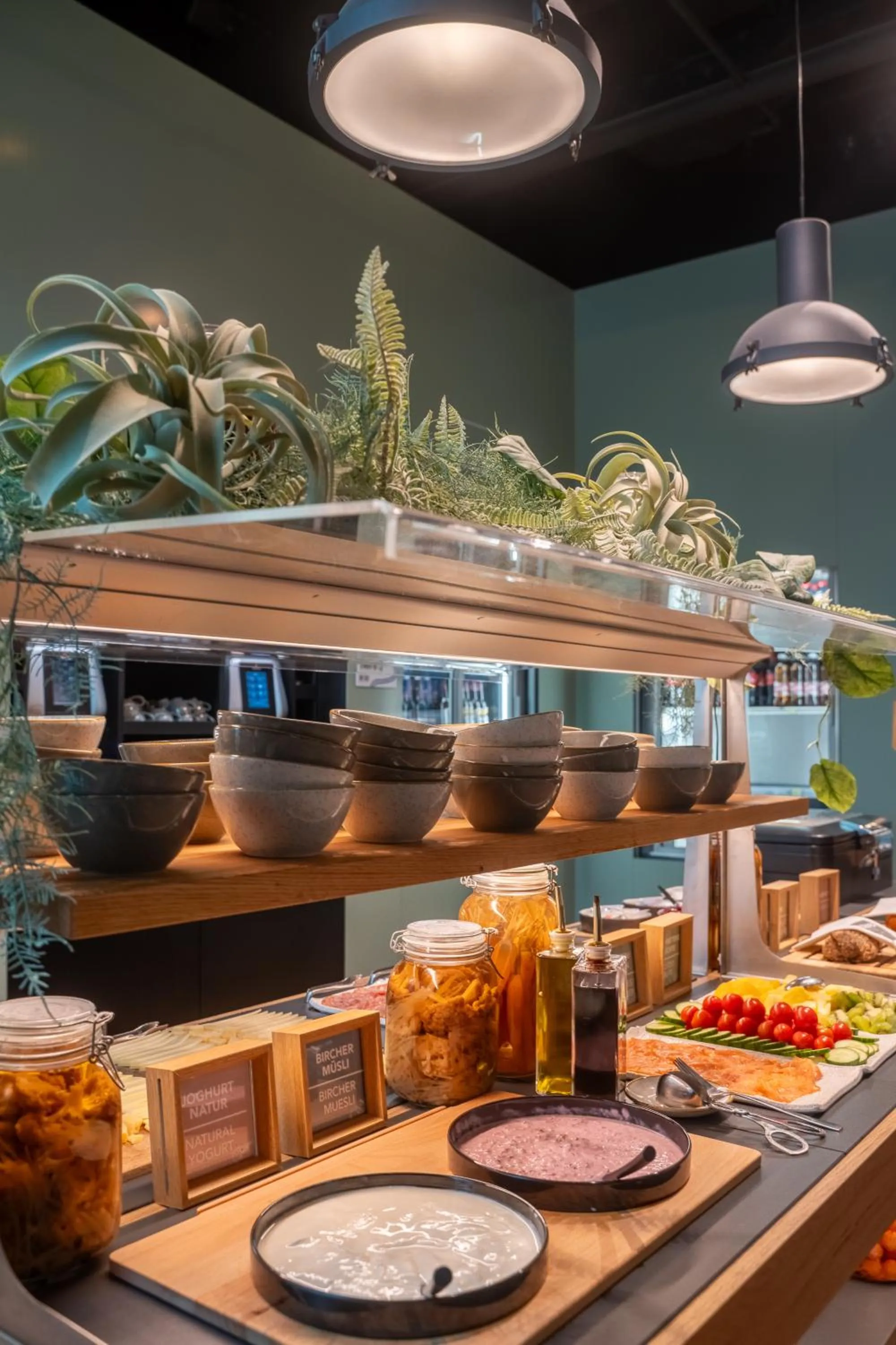 Restaurant/places to eat in Trafo Hotel Baden