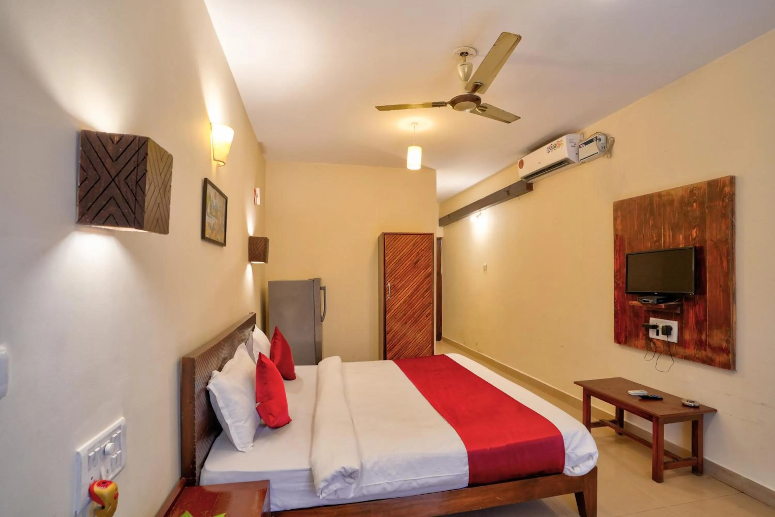 Bedroom, Bed in Hotel Salty Waves Baga