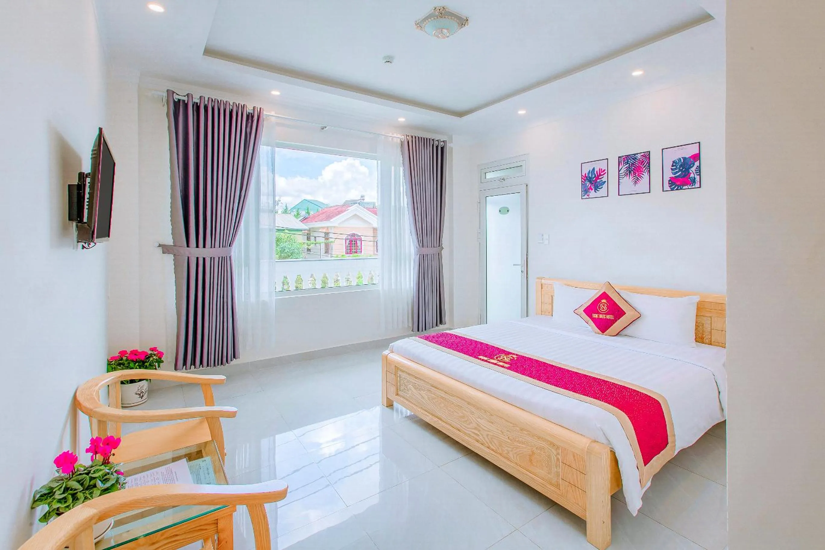 Photo of the whole room, Bed in Ngọc Sang 3 Hotel