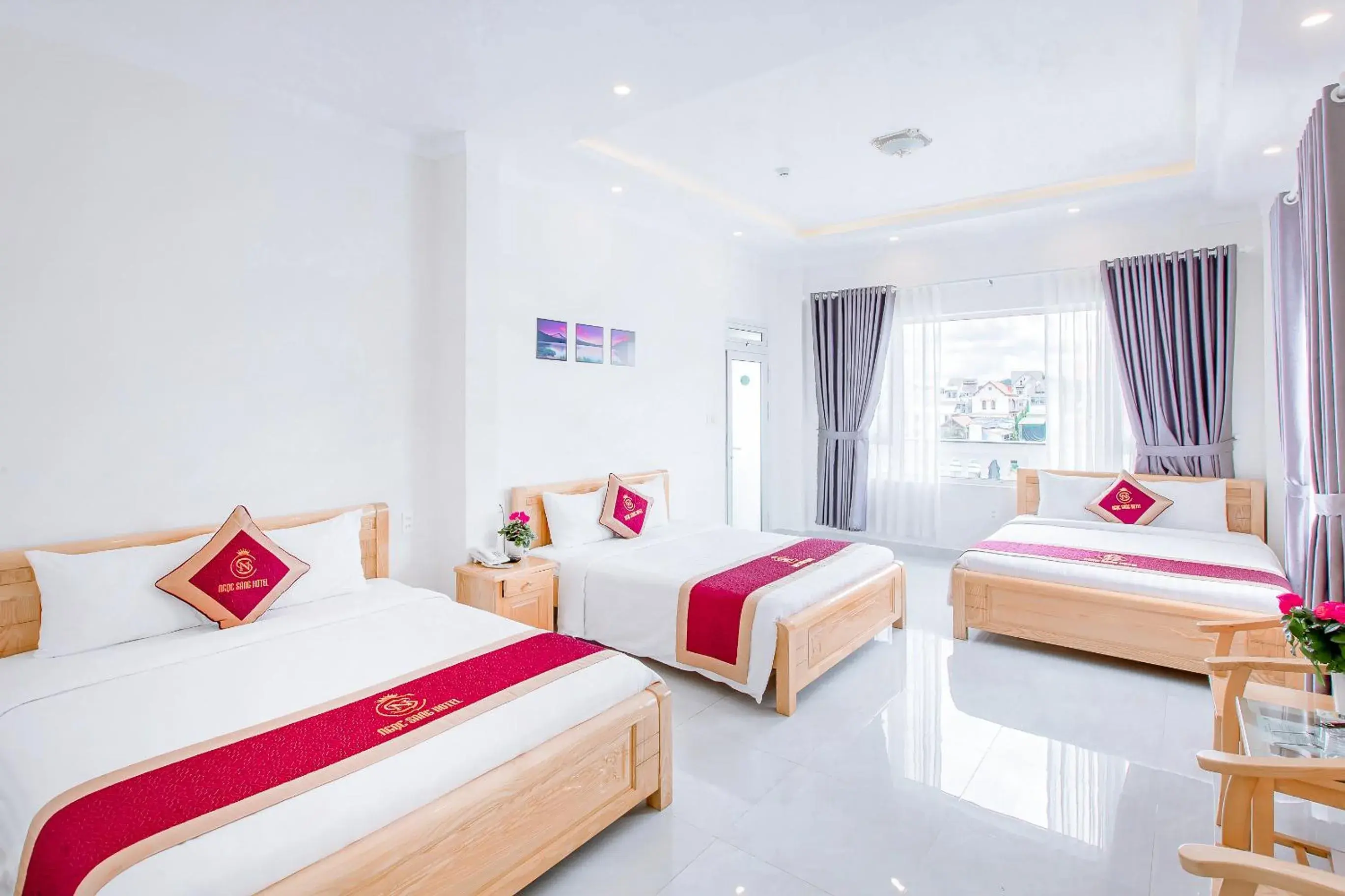 Family Double Room in Ngọc Sang 3 Hotel Family Double Room in Ngọc Sang 3 Hotel