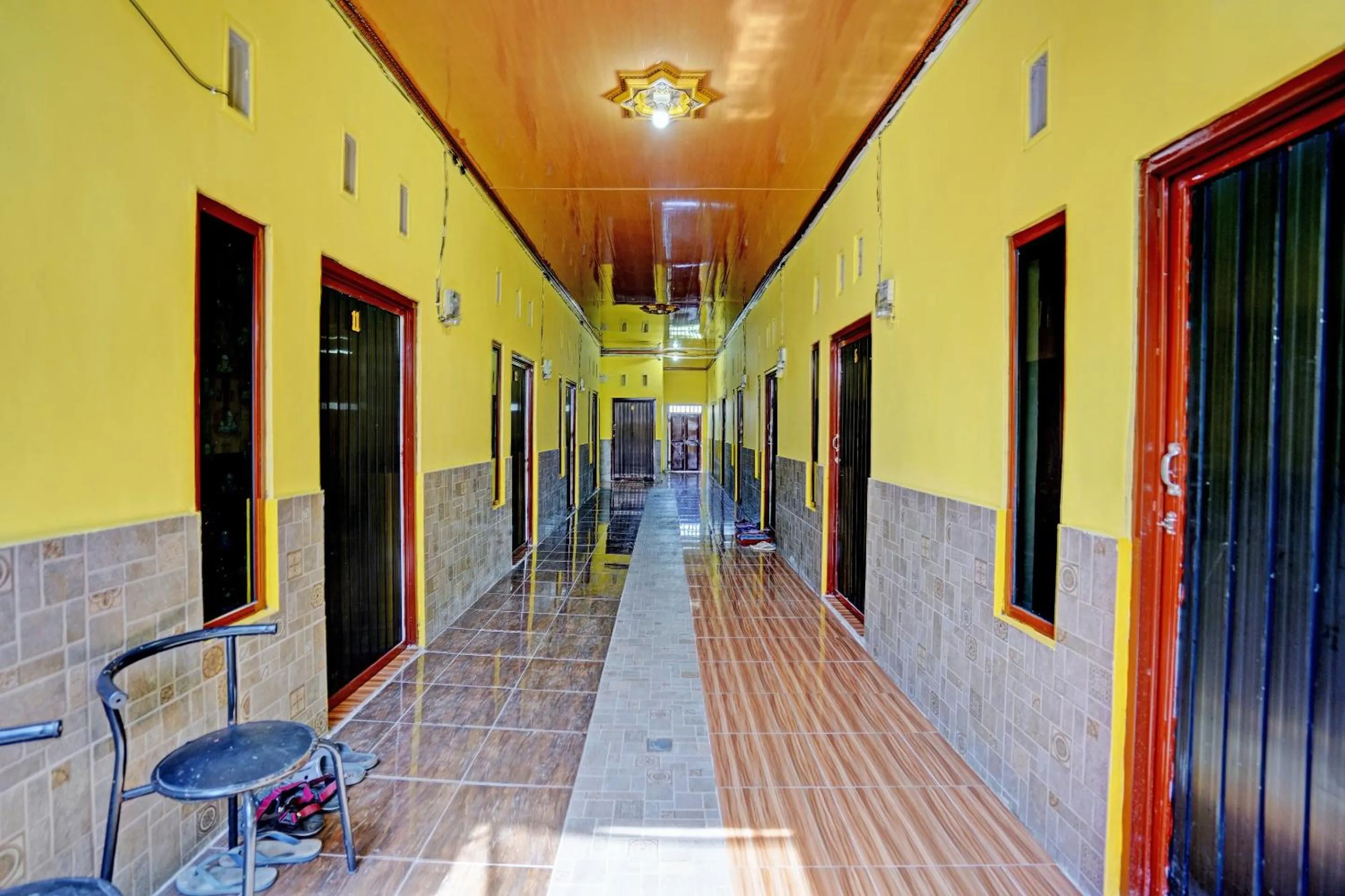 Lobby or reception in OYO Life 92920 Rumah Kost Azca