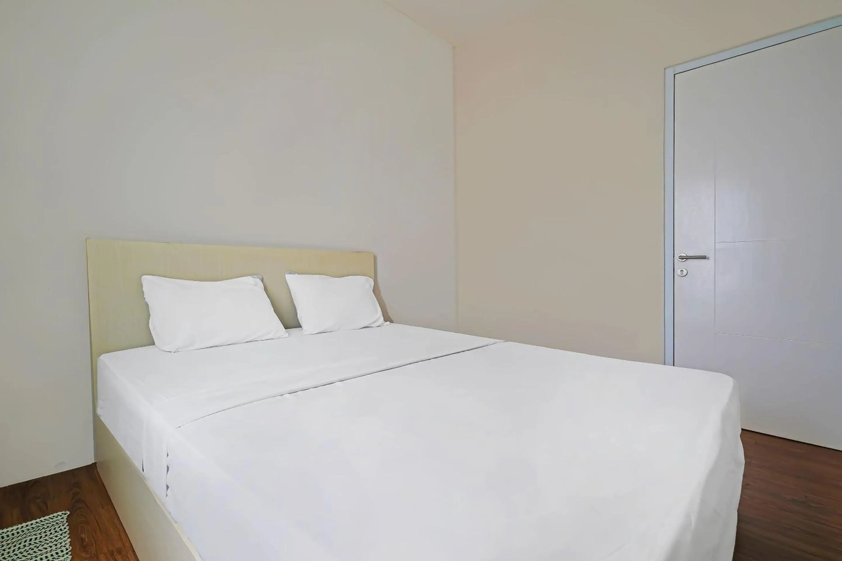 Bedroom, Bed in OYO Life 92720 Mekarwangi Guest House