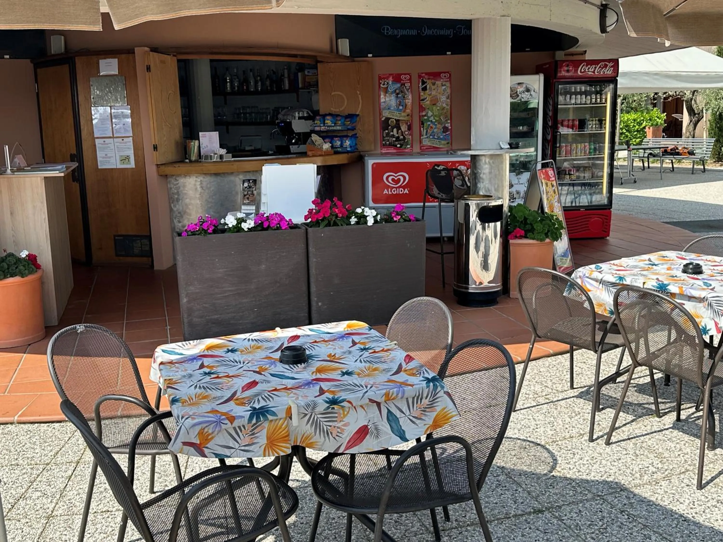 Restaurant/places to eat in Villaggio Barbara
