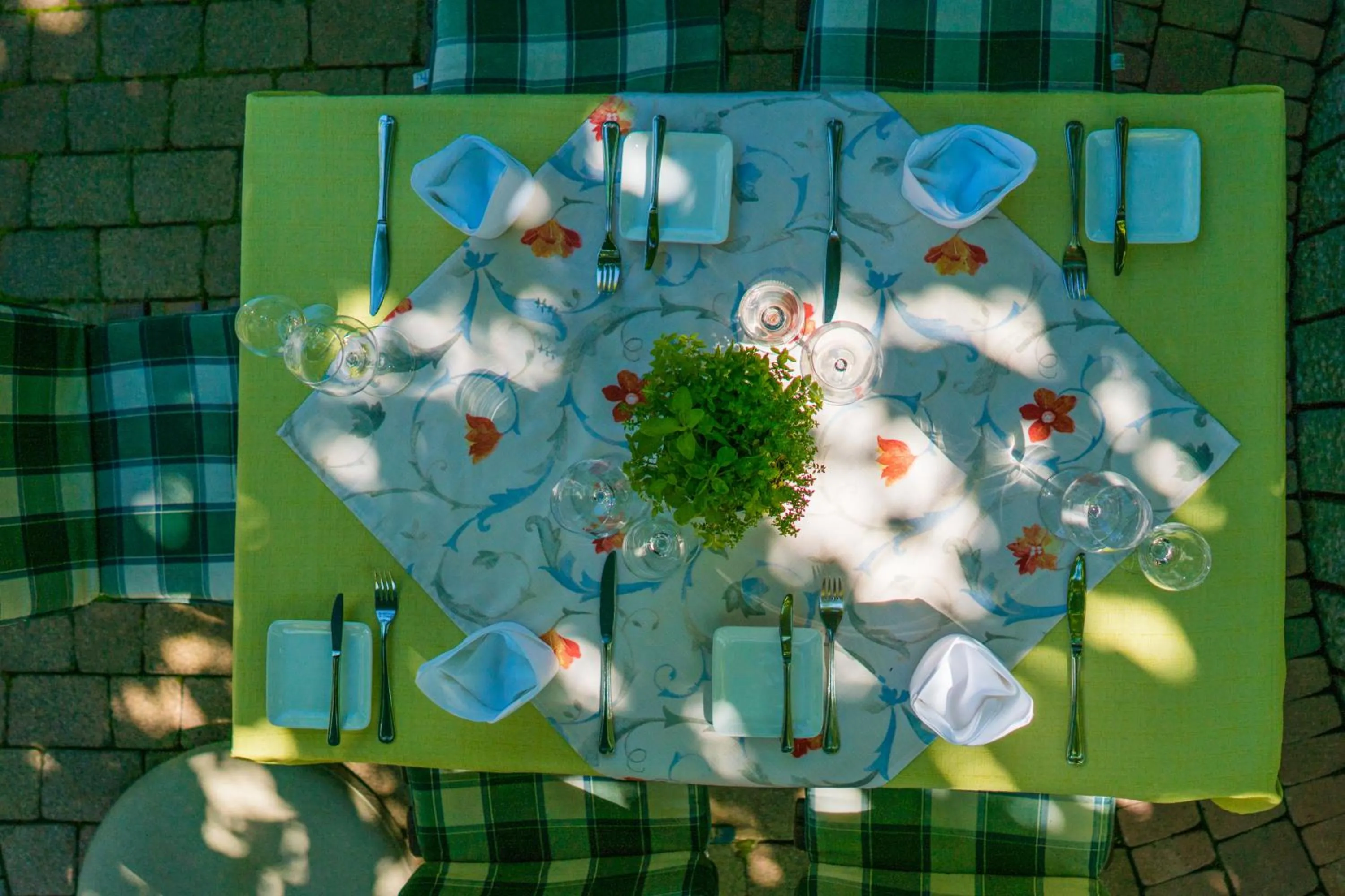 Restaurant/places to eat in Pflugwirts Hotel und Gasthaus