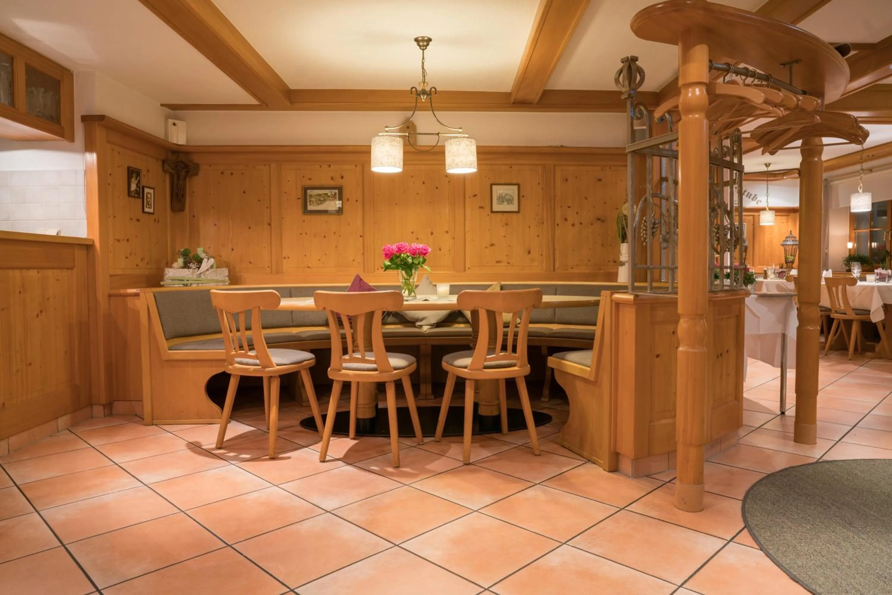 Restaurant/places to eat in Pflugwirts Hotel und Gasthaus