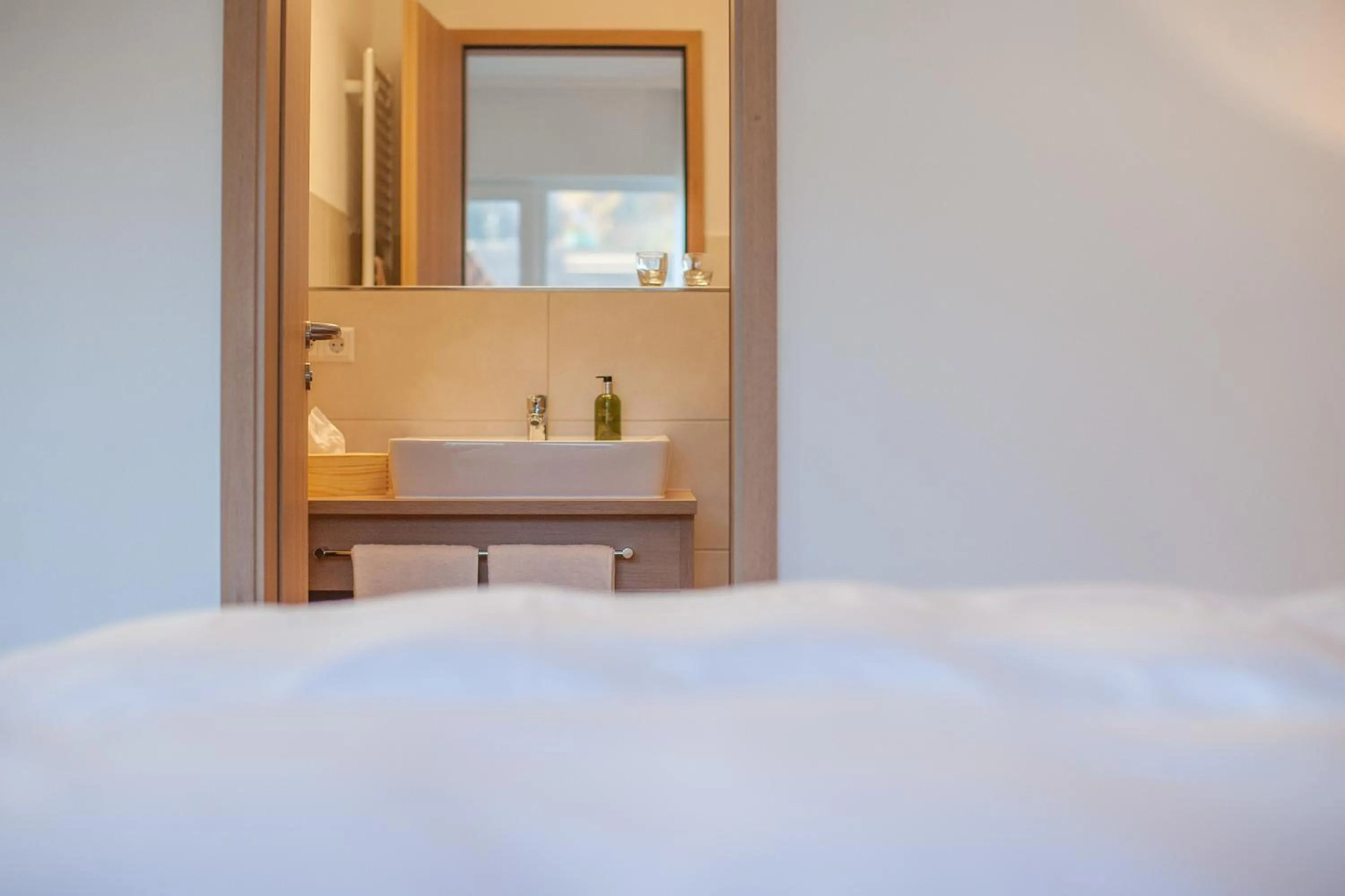 Decorative detail, Bed in Pflugwirts Hotel und Gasthaus