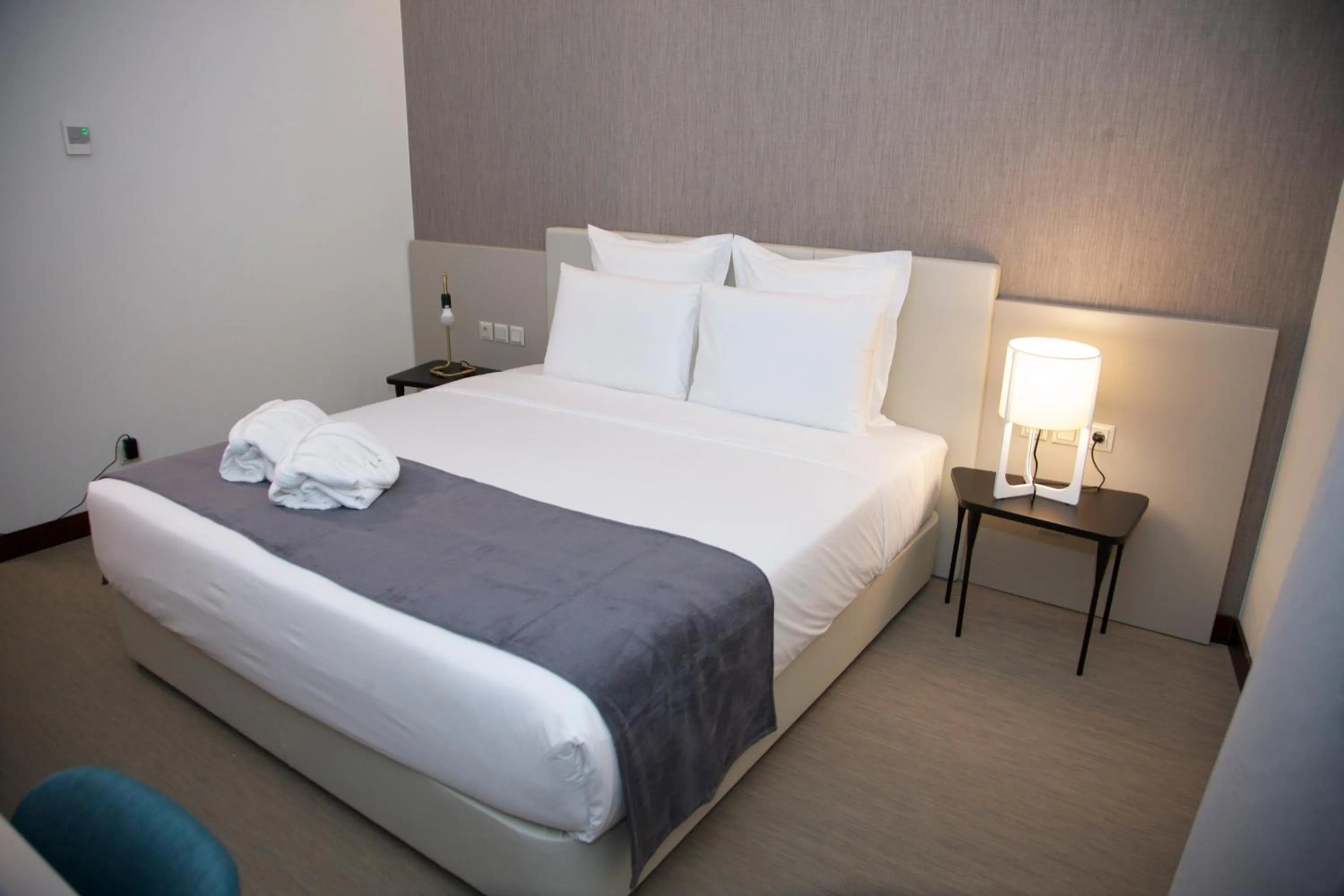 Bedroom, Bed in Hotel Continental Horizonte