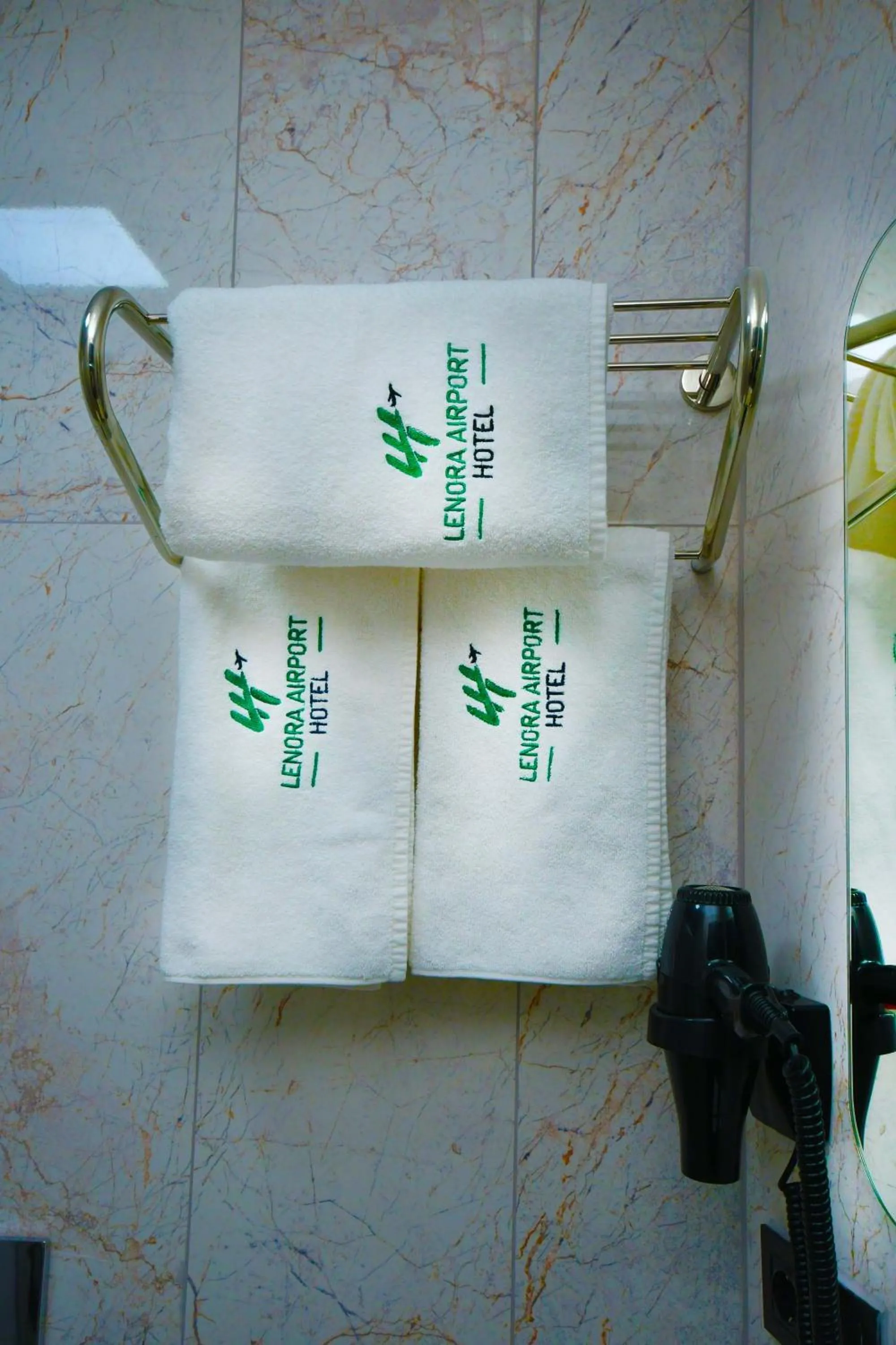 heating in Lenora Airport Hotel