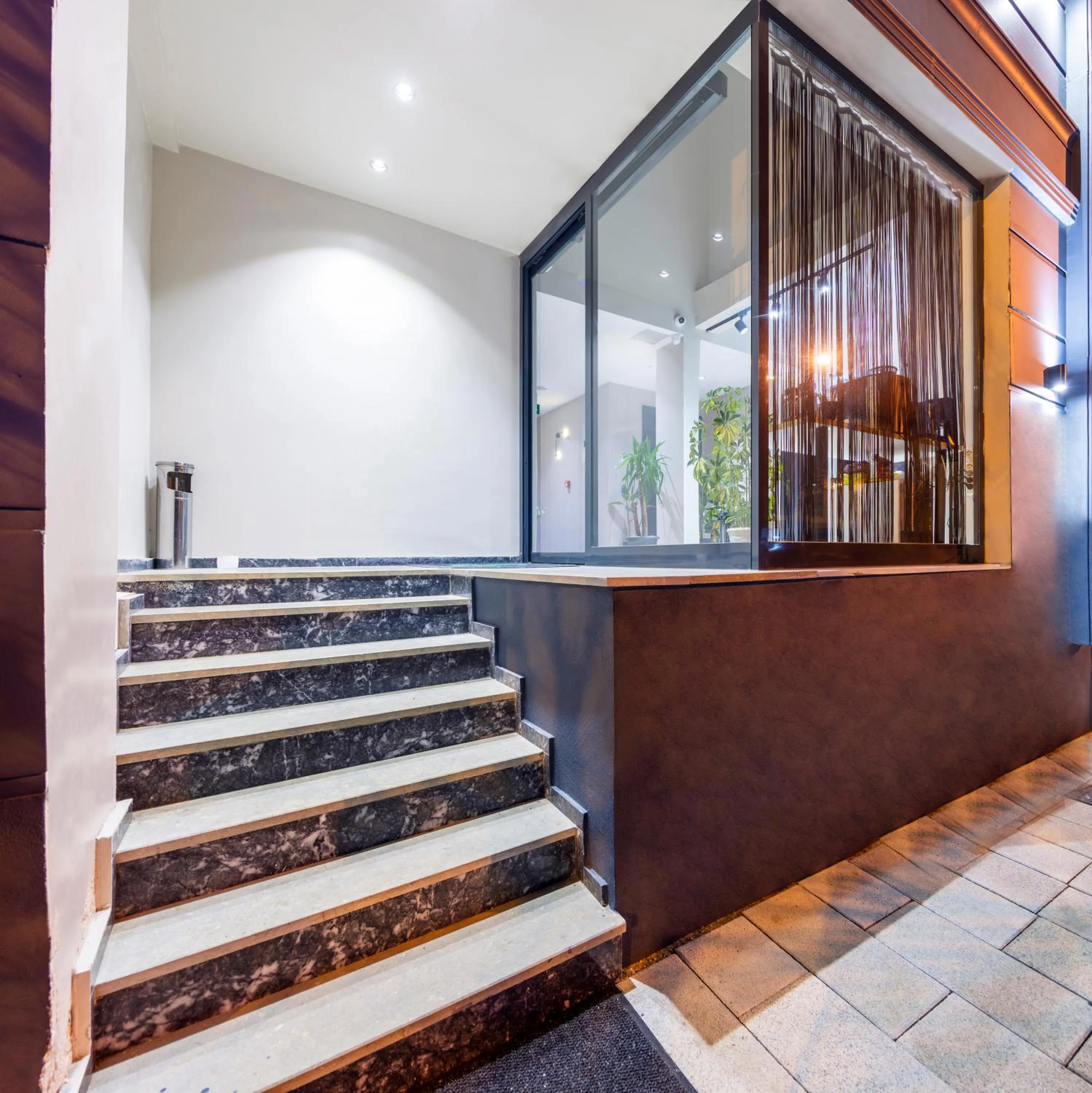 Facade/entrance in Lenora Airport Hotel