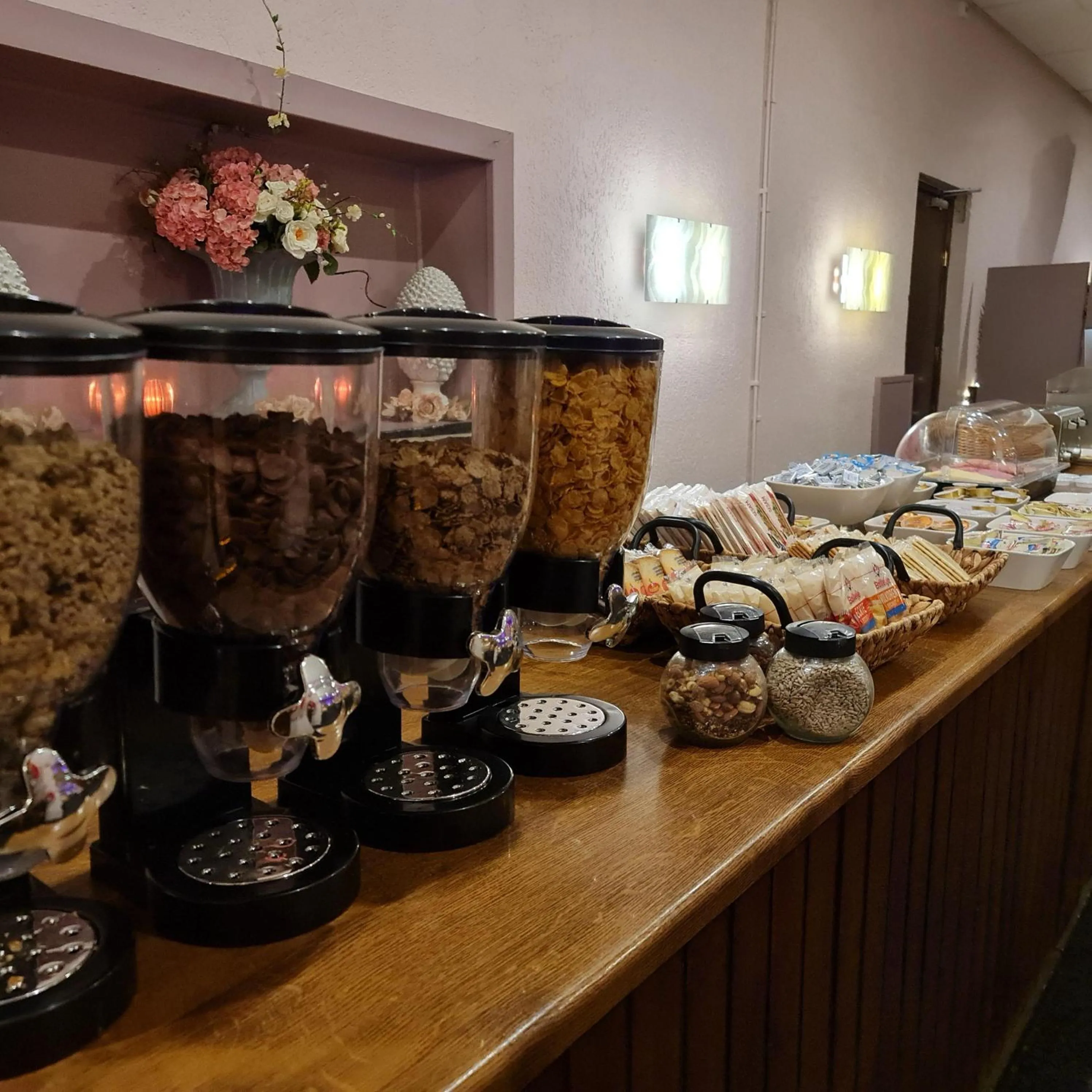 Breakfast in Hotel Dupuis