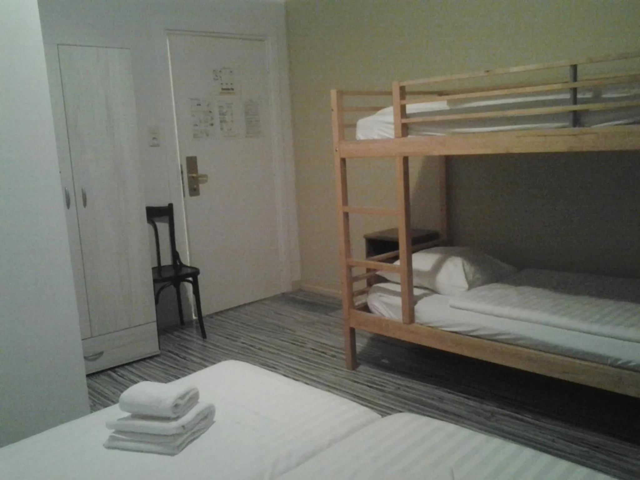 Bedroom, Bed in Hotel Dupuis