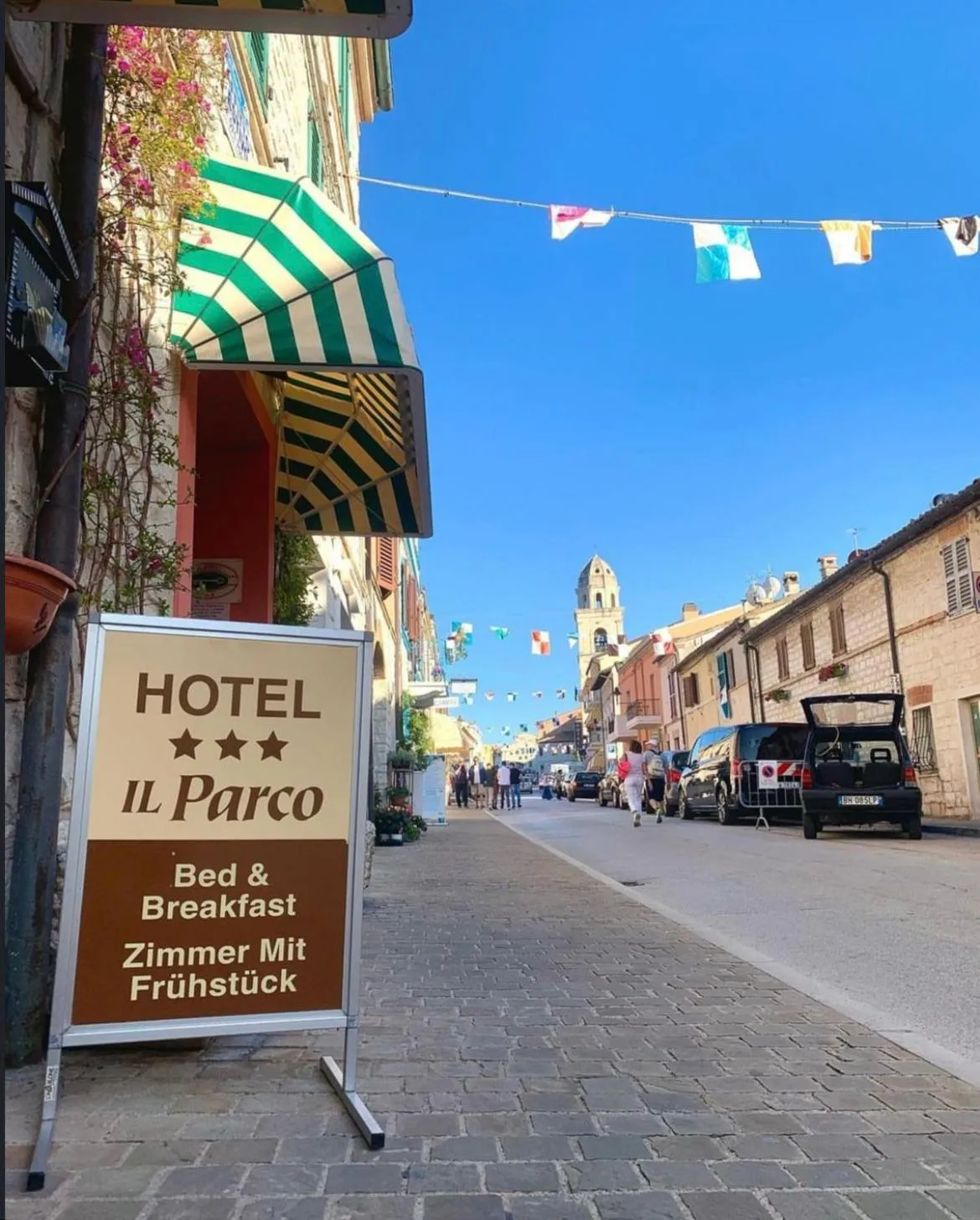 Property building in Hotel "Il Parco" B&B Sirolo