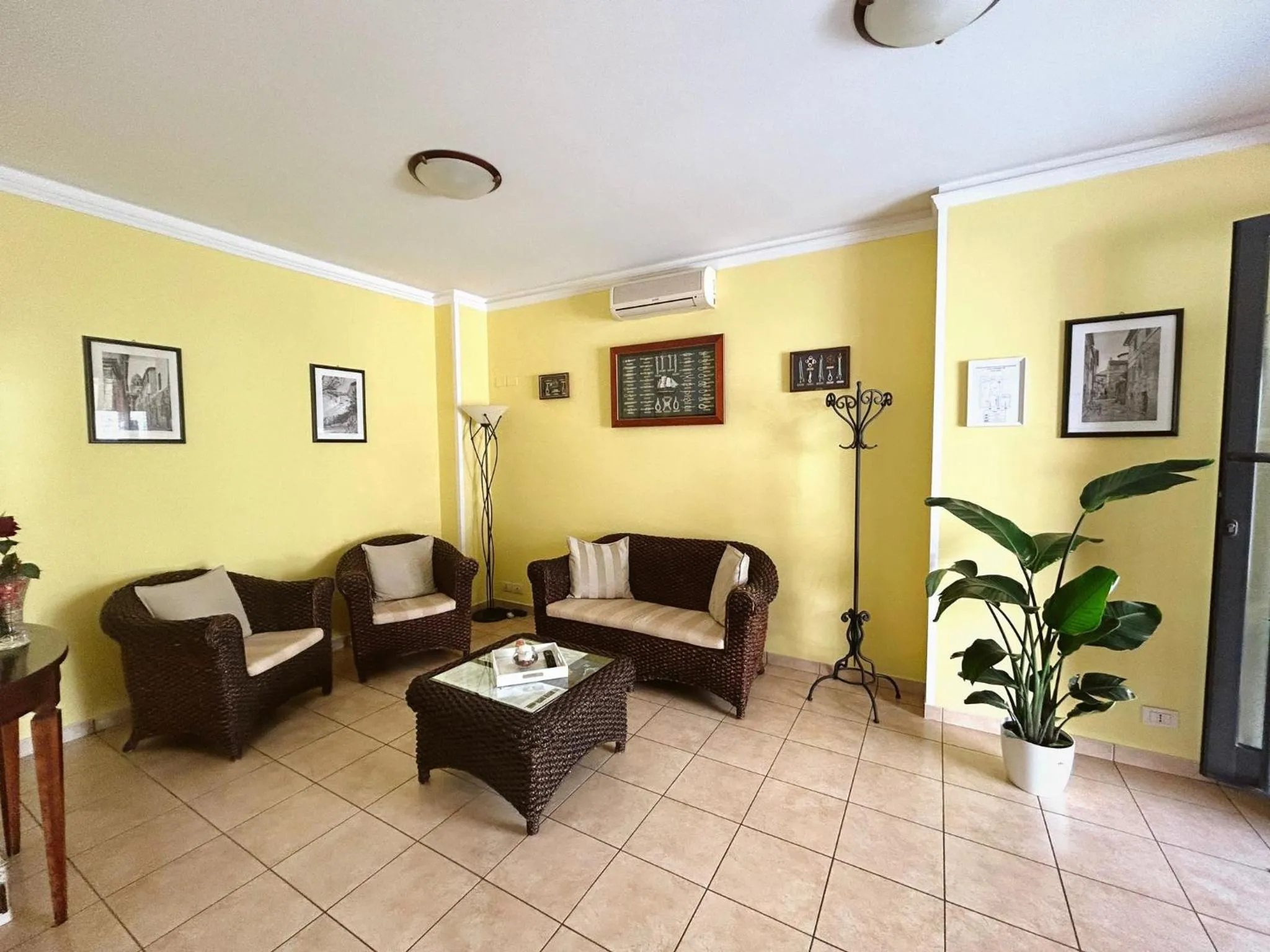 Lobby or reception in Hotel "Il Parco" B&B Sirolo