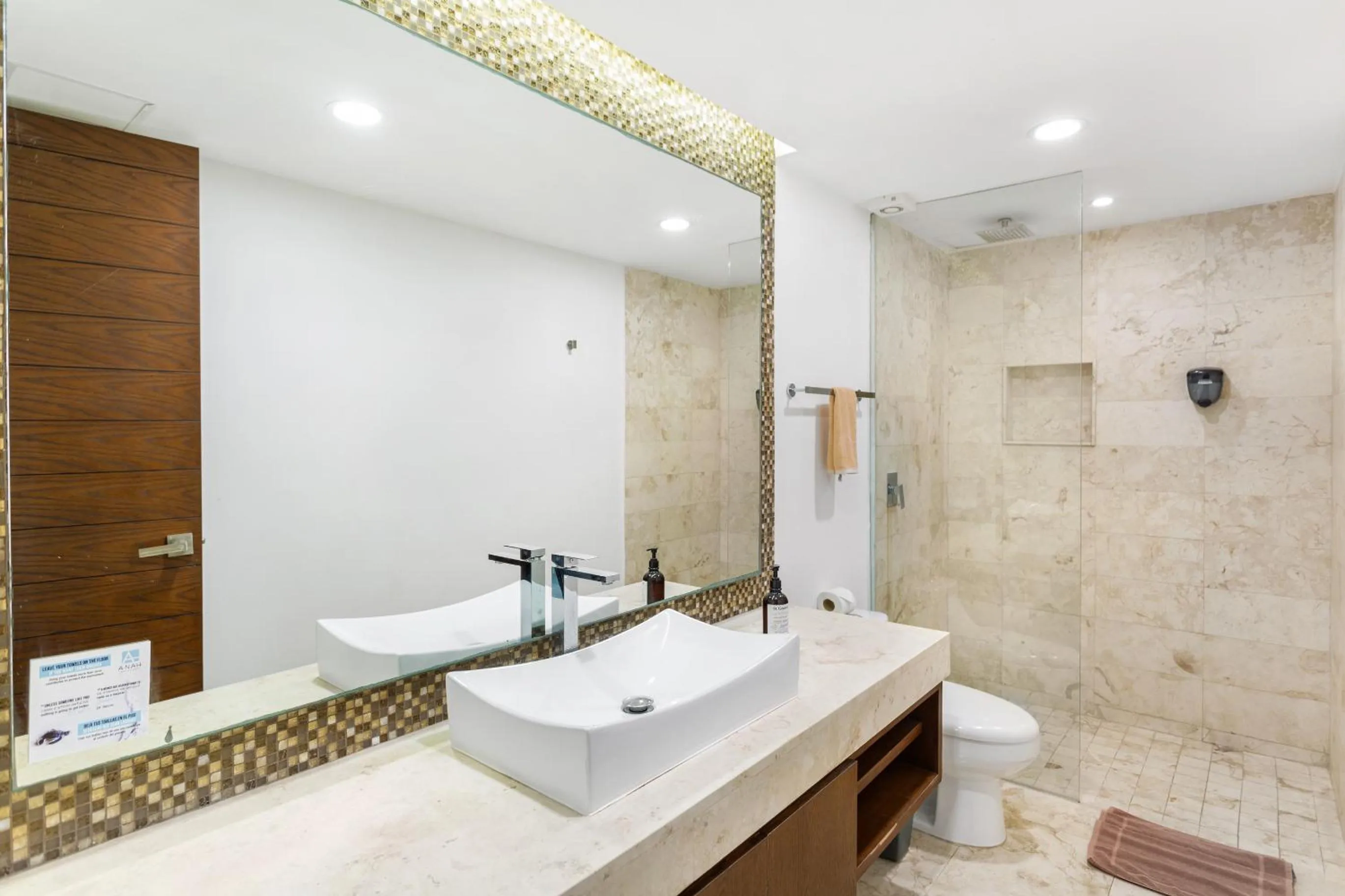 Bathroom in Anah Luxury Condos
