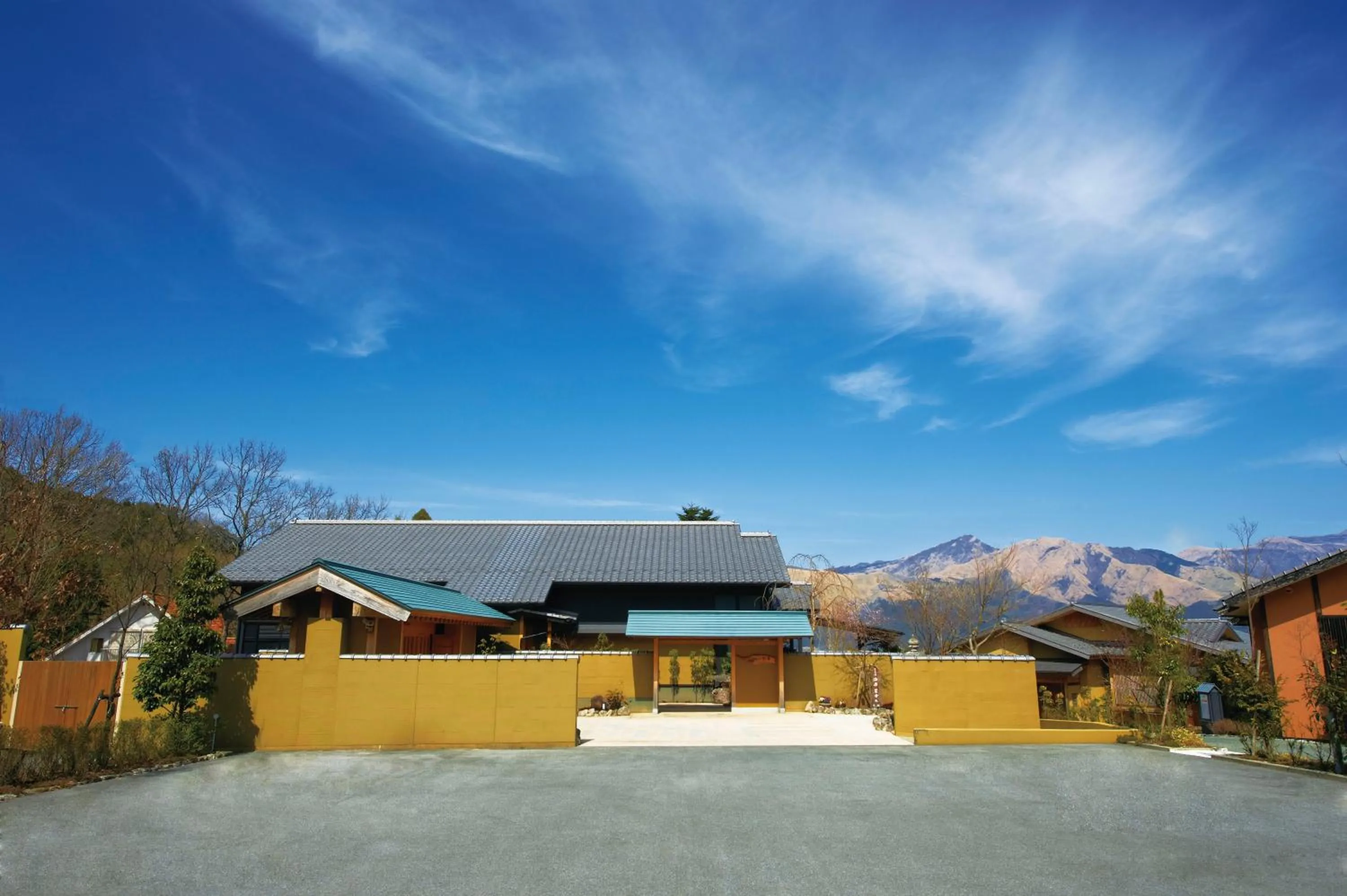 Facade/entrance in Bettei Soan