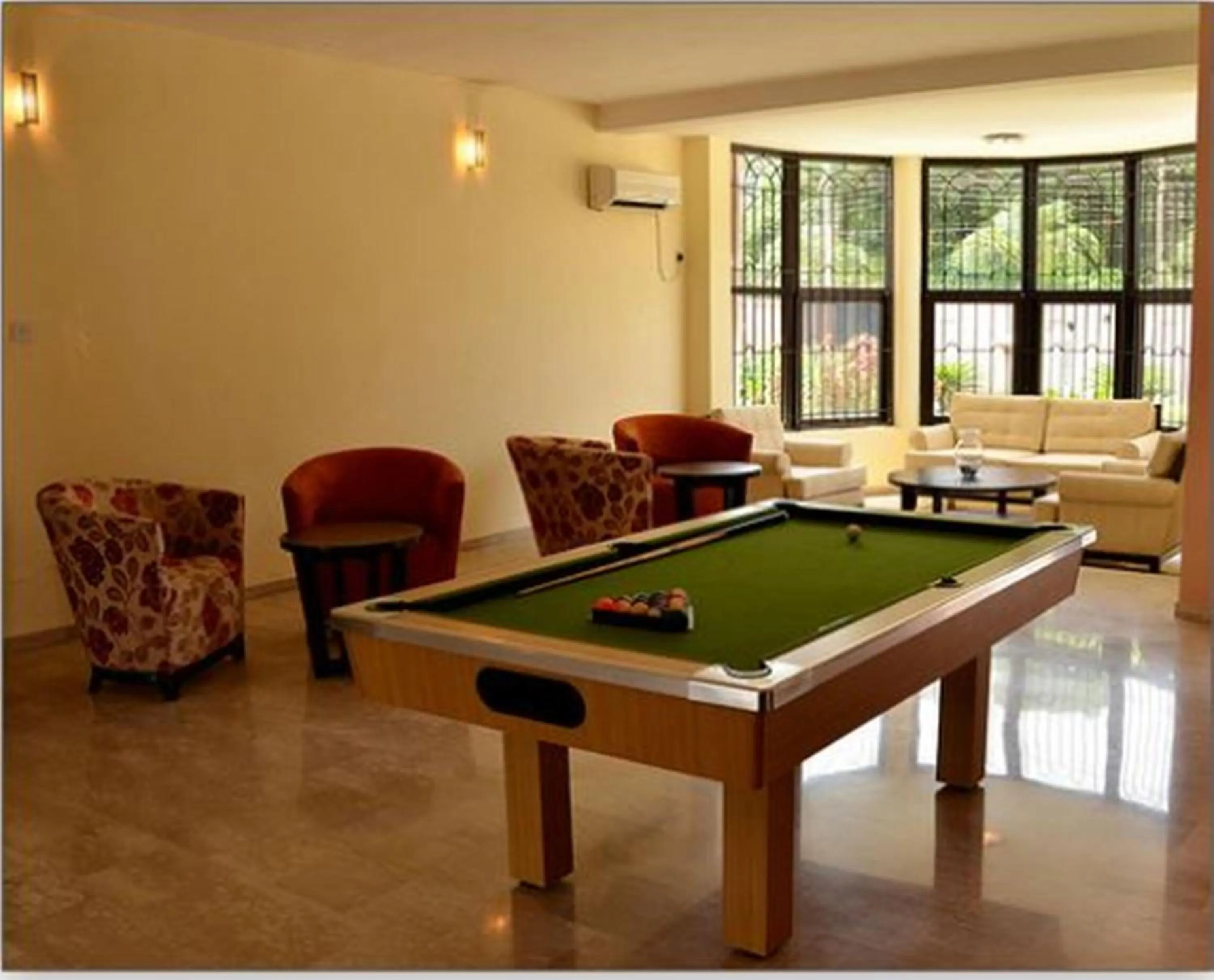Billiard in The Guest House