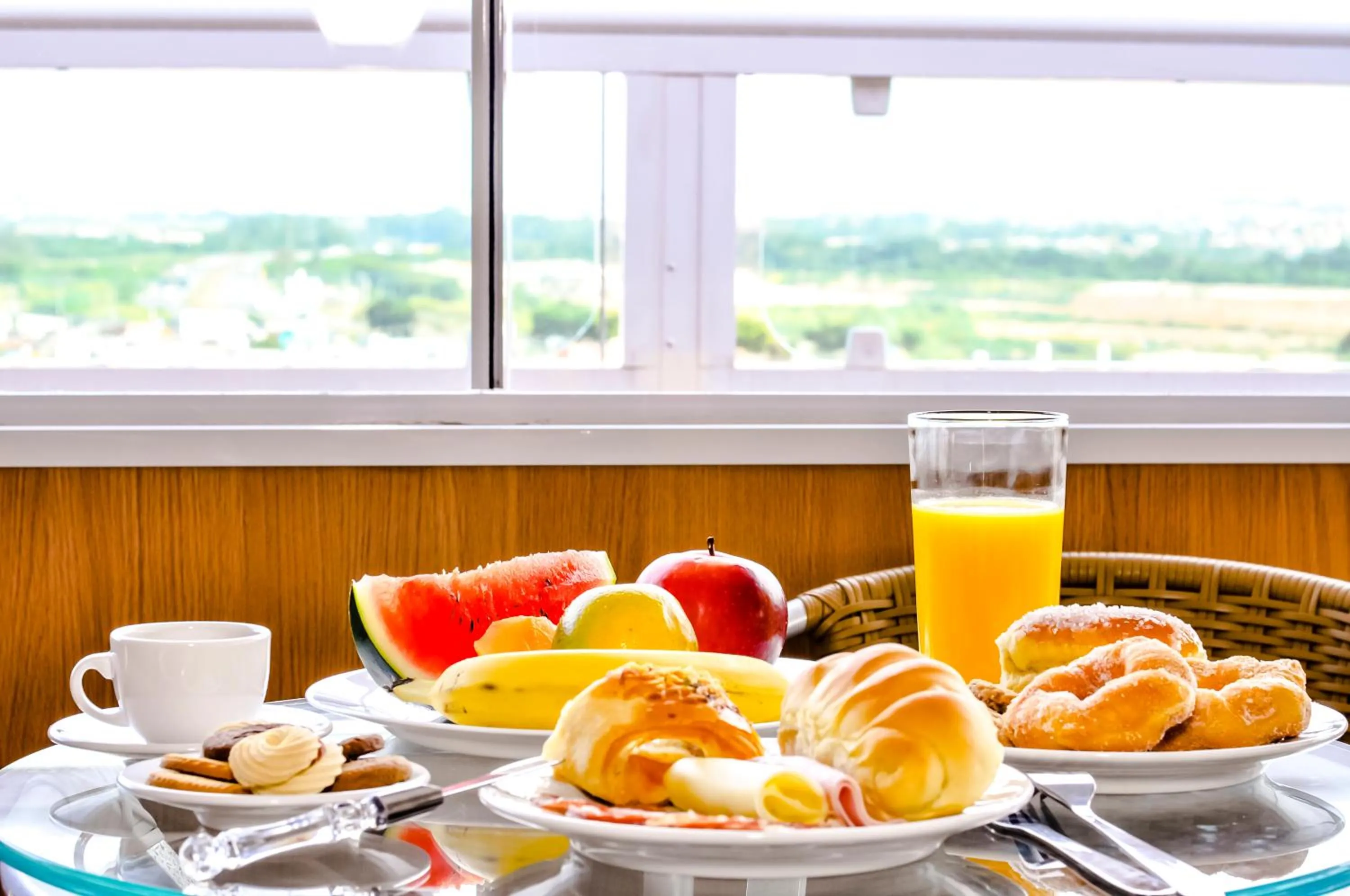 Breakfast in Hotel Lafayette