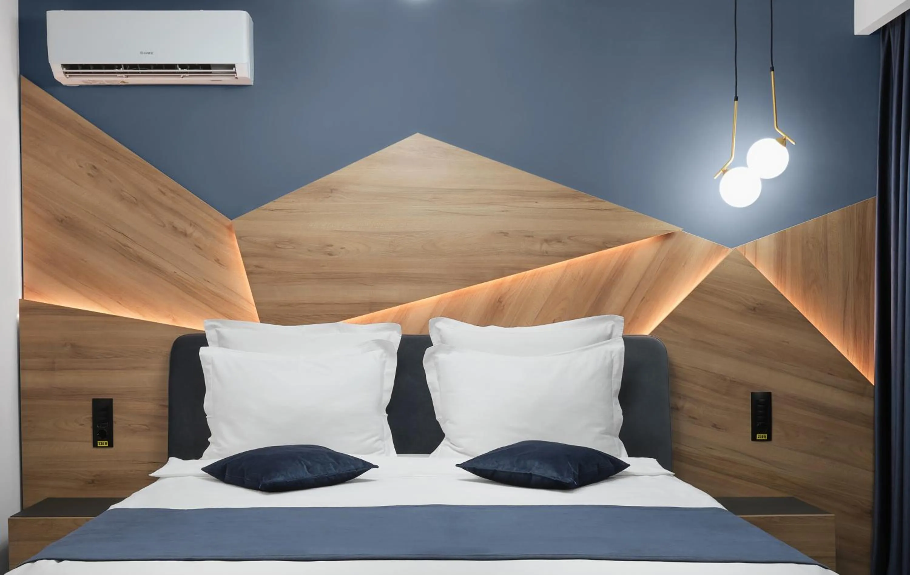 Bed in MONARC Boutique ApartHotel - SELF CHECK-IN