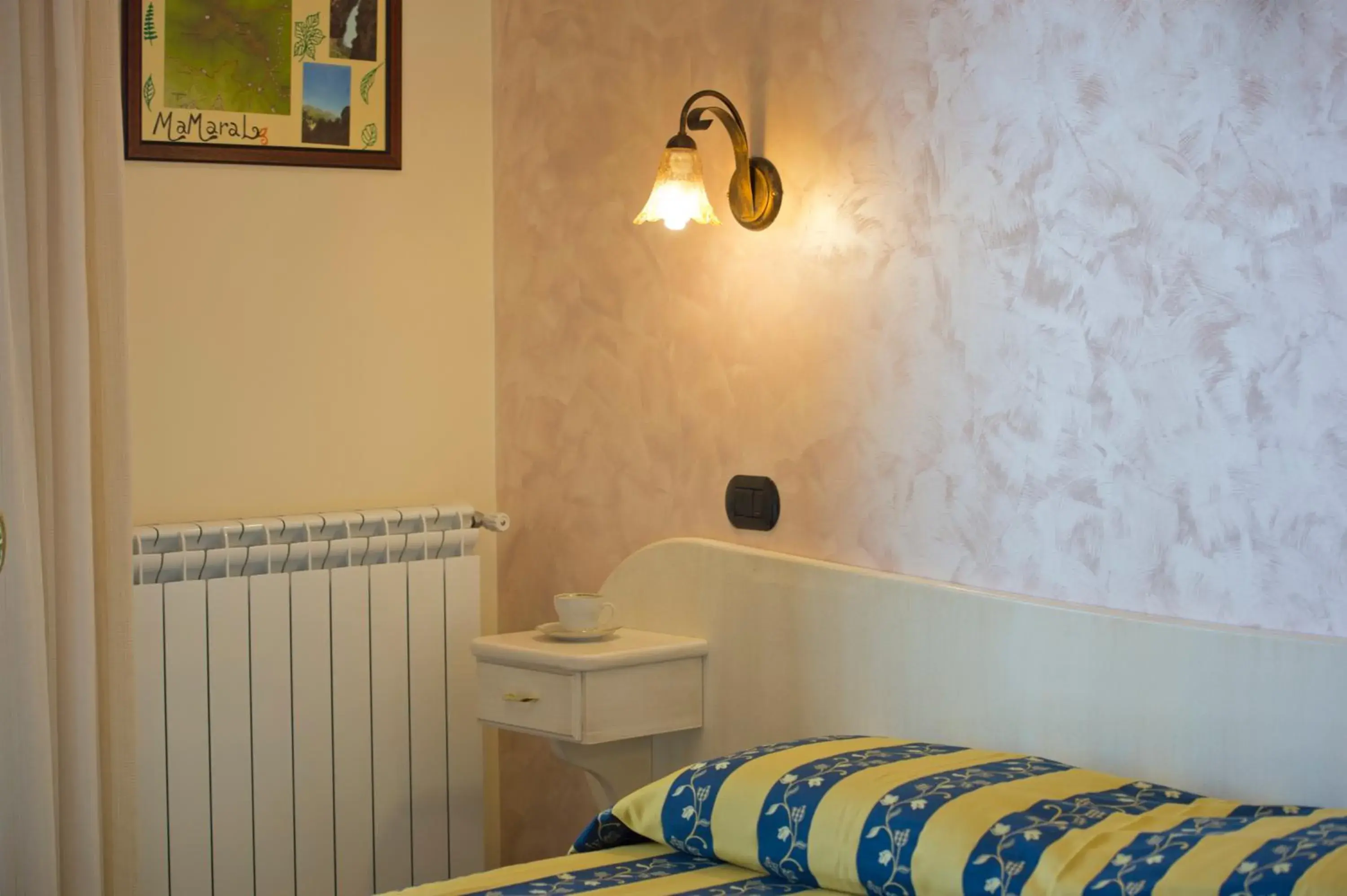 Deluxe Triple Room - single occupancy in Mamaral Deluxe Triple Room - single occupancy in Mamaral