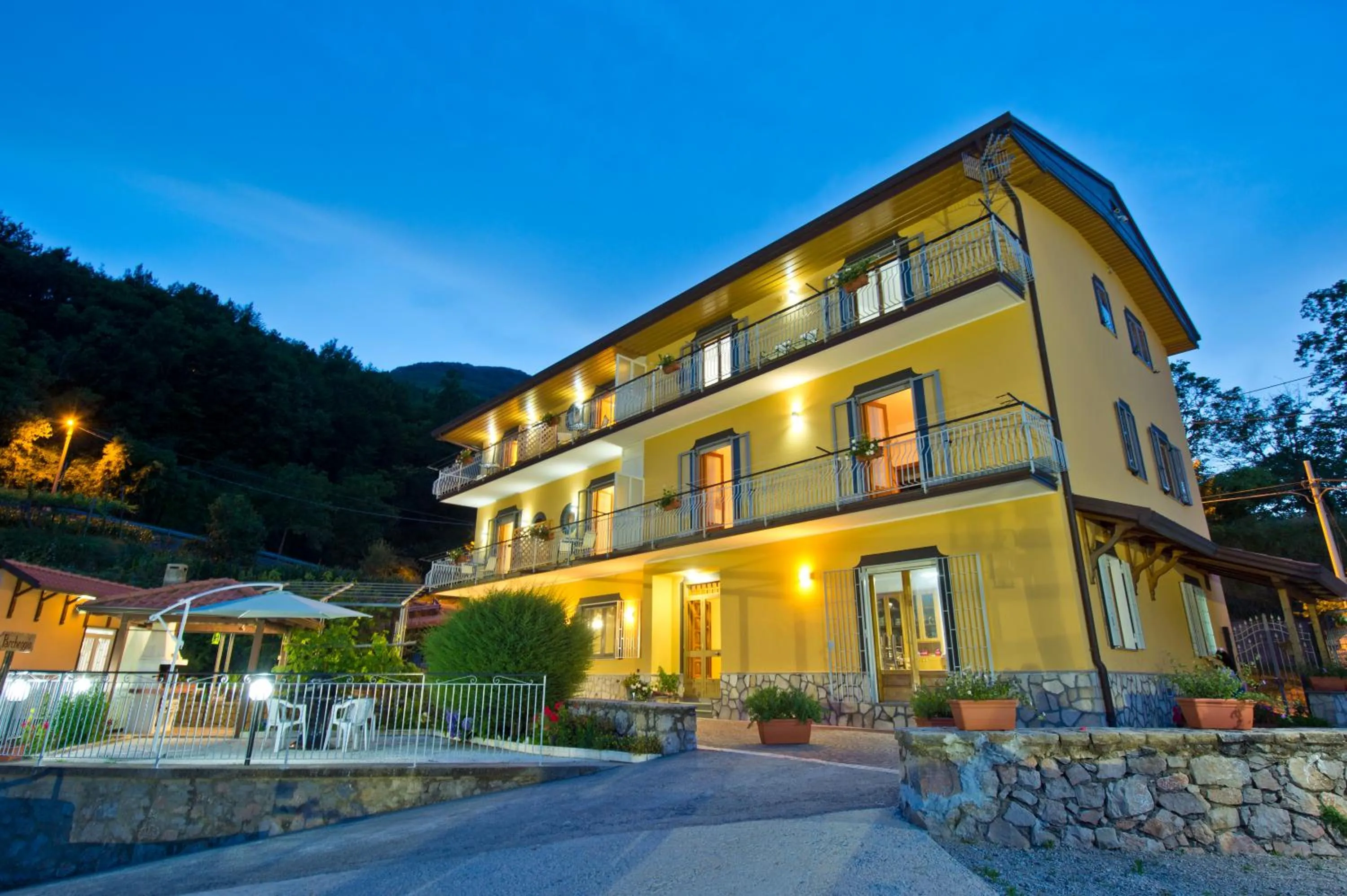 Property building in Mamaral