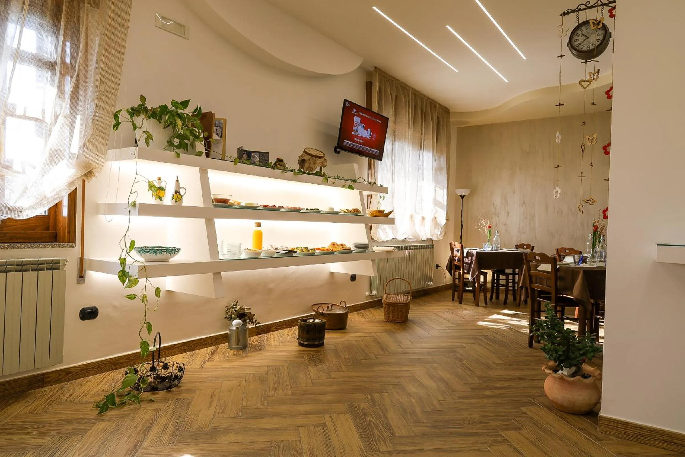 Restaurant/places to eat in Mamaral