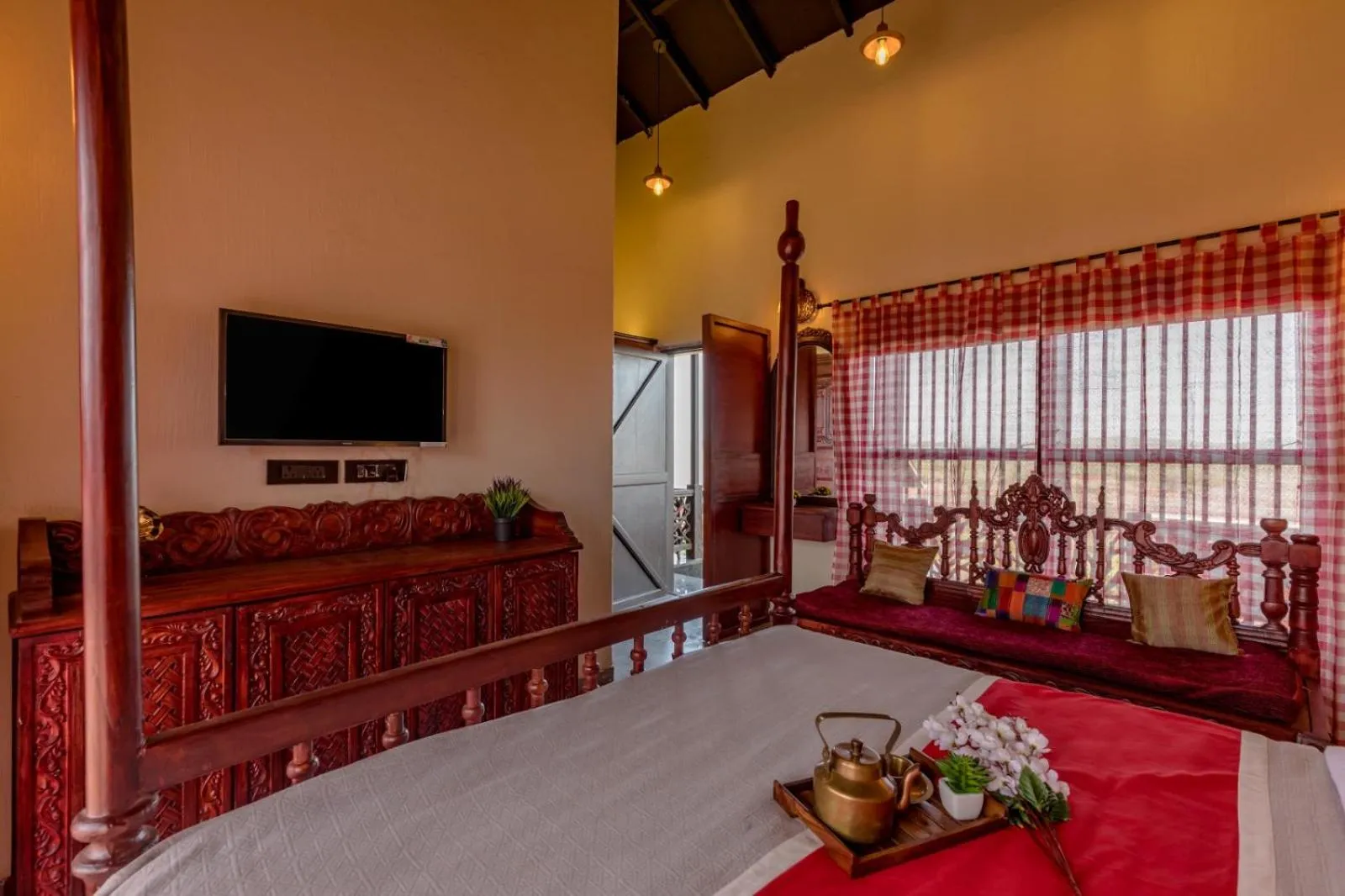 Bed in Dio Regaalo Theme Resort, Ratnagiri