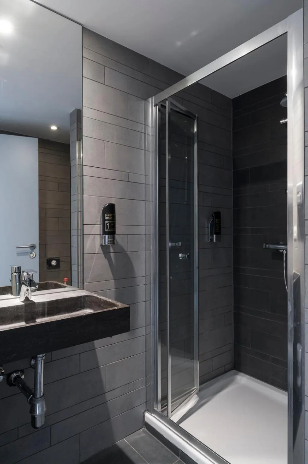 Brxxl 5 City Centre Hostel