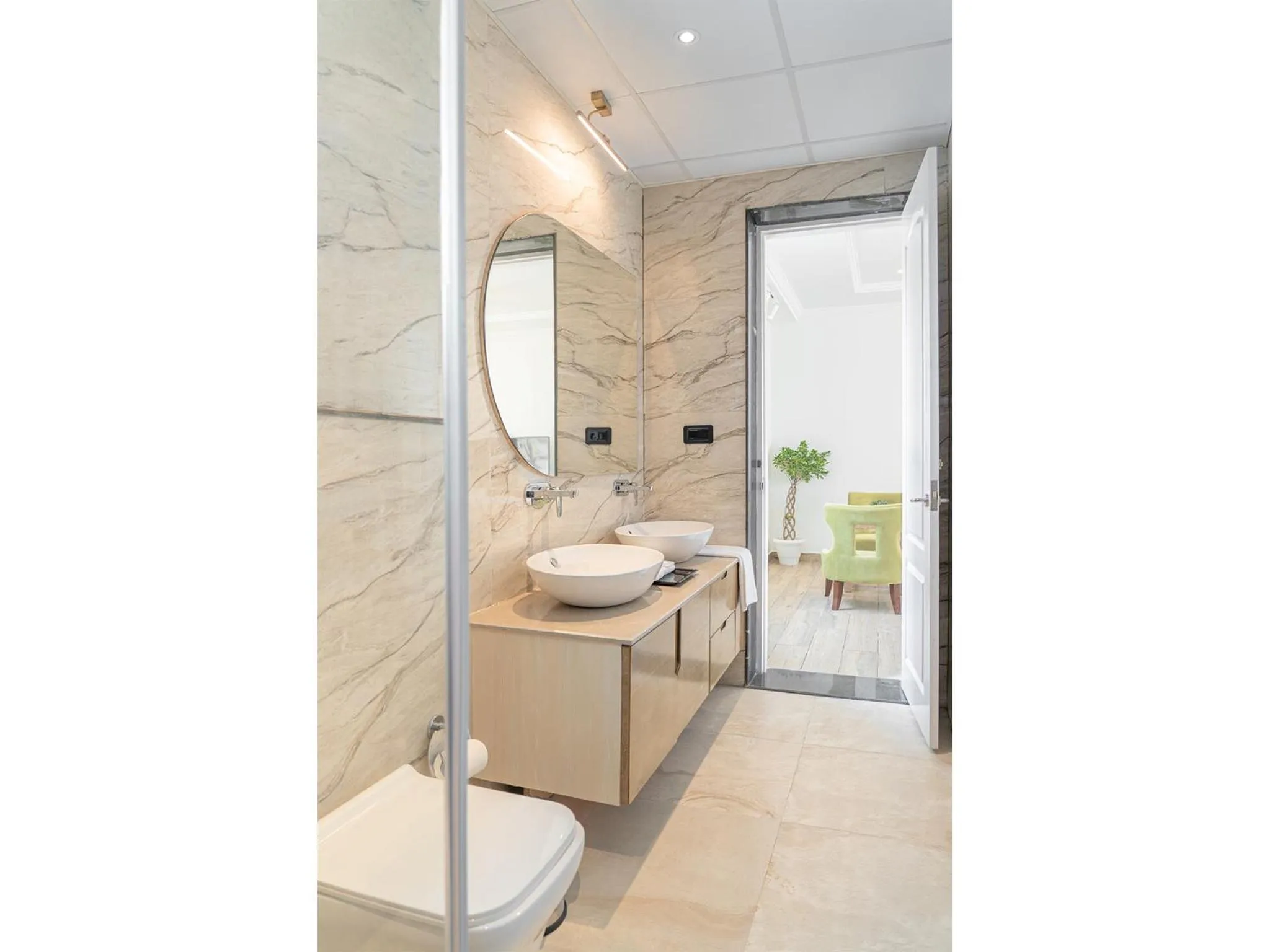 Toilet in Rudra Imperial Resort