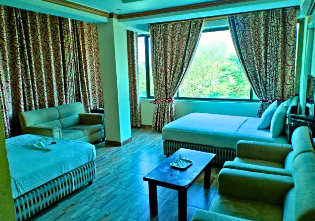 Bedroom, Bed in New Islamabad Hotel