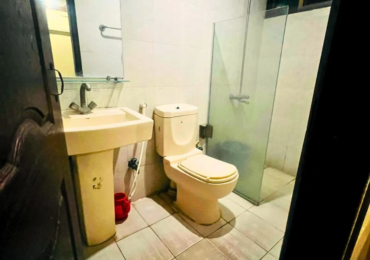 Shower in New Islamabad Hotel