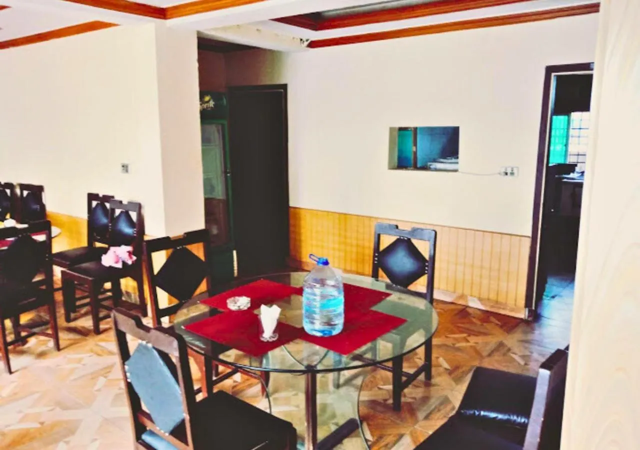 Food in New Islamabad Hotel