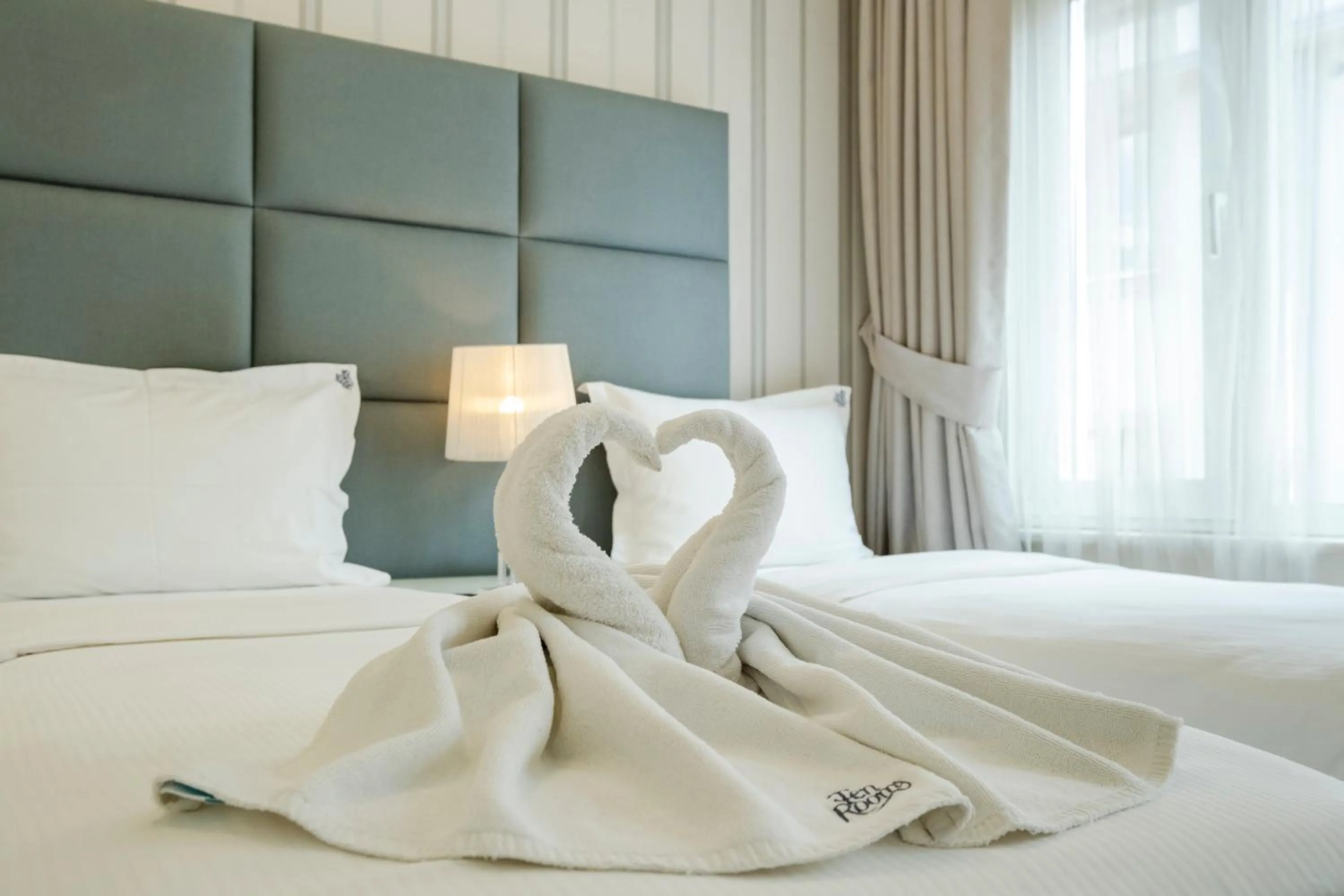 Bed in Ten Rooms Istanbul Hotel