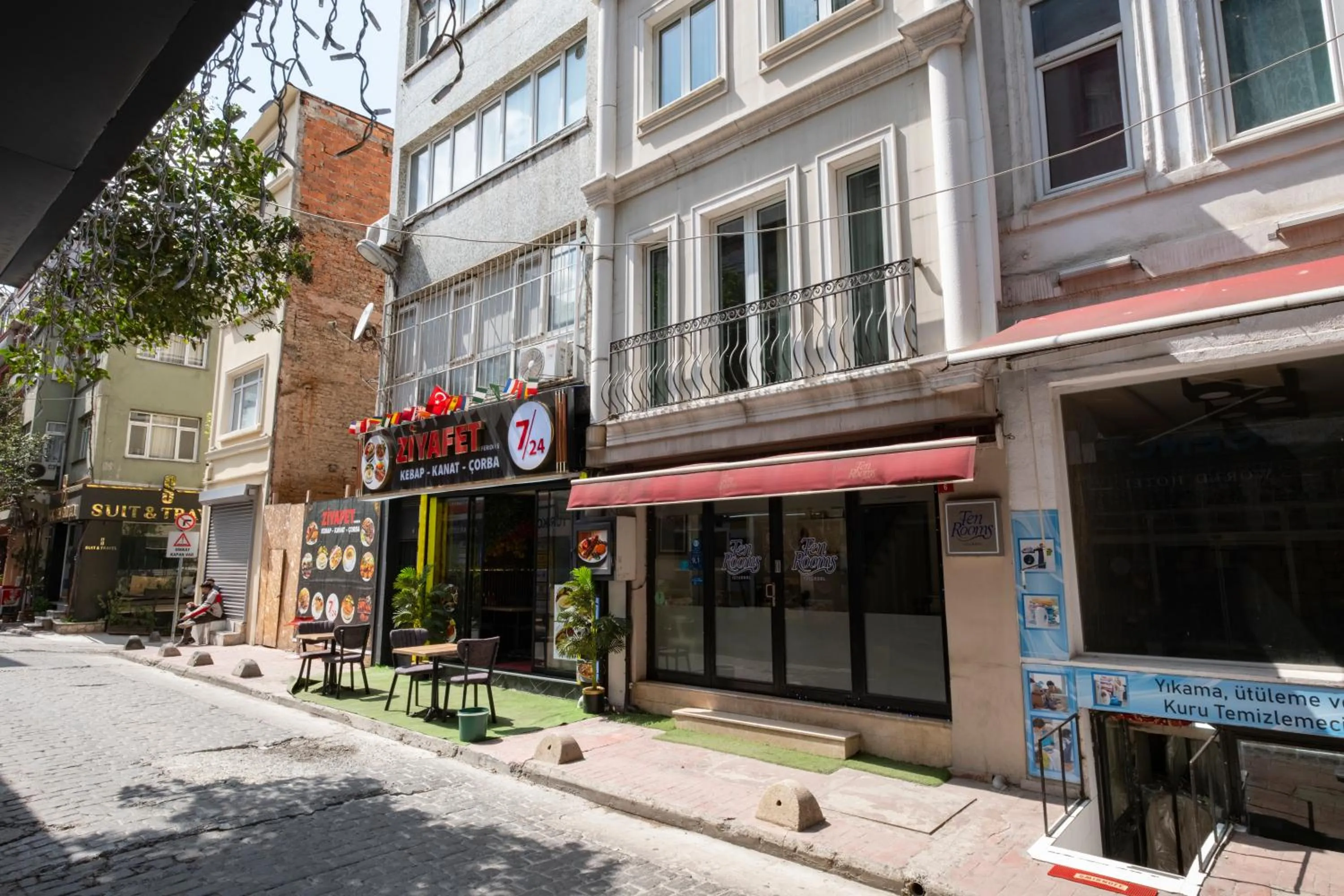 Property building in Ten Rooms Istanbul Hotel