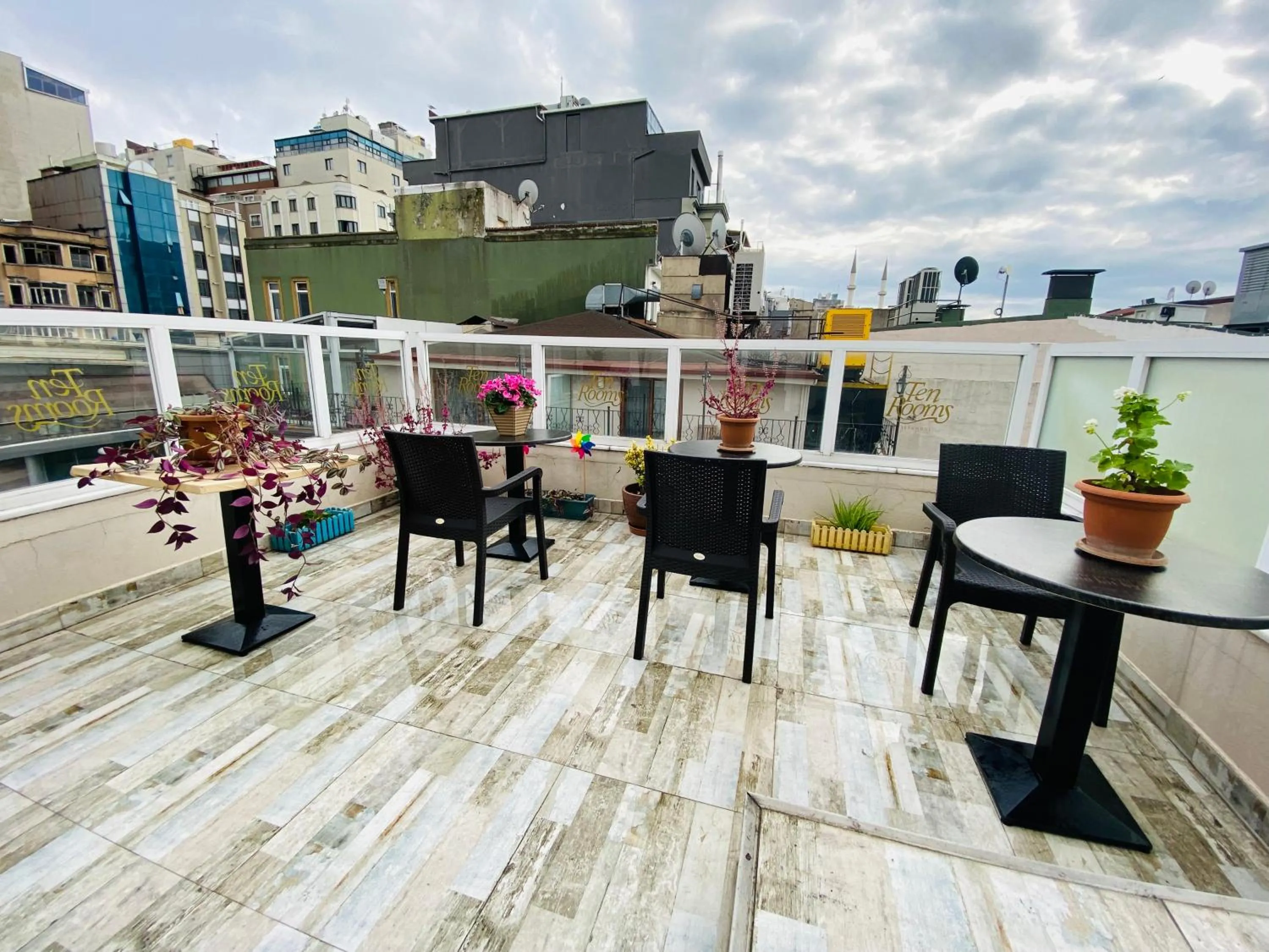 Balcony/Terrace in Ten Rooms Istanbul Hotel
