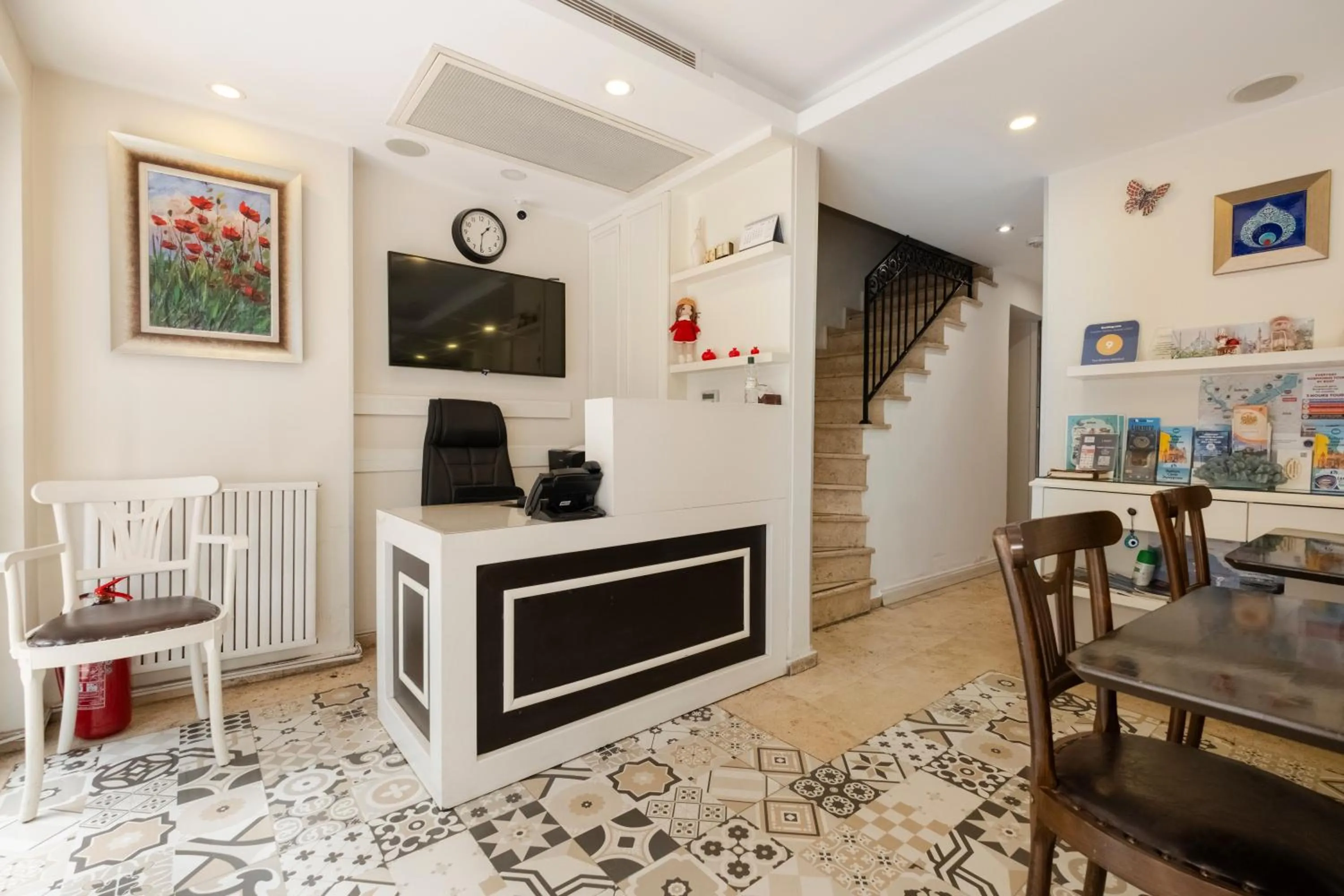 Lobby or reception in Ten Rooms Istanbul Hotel