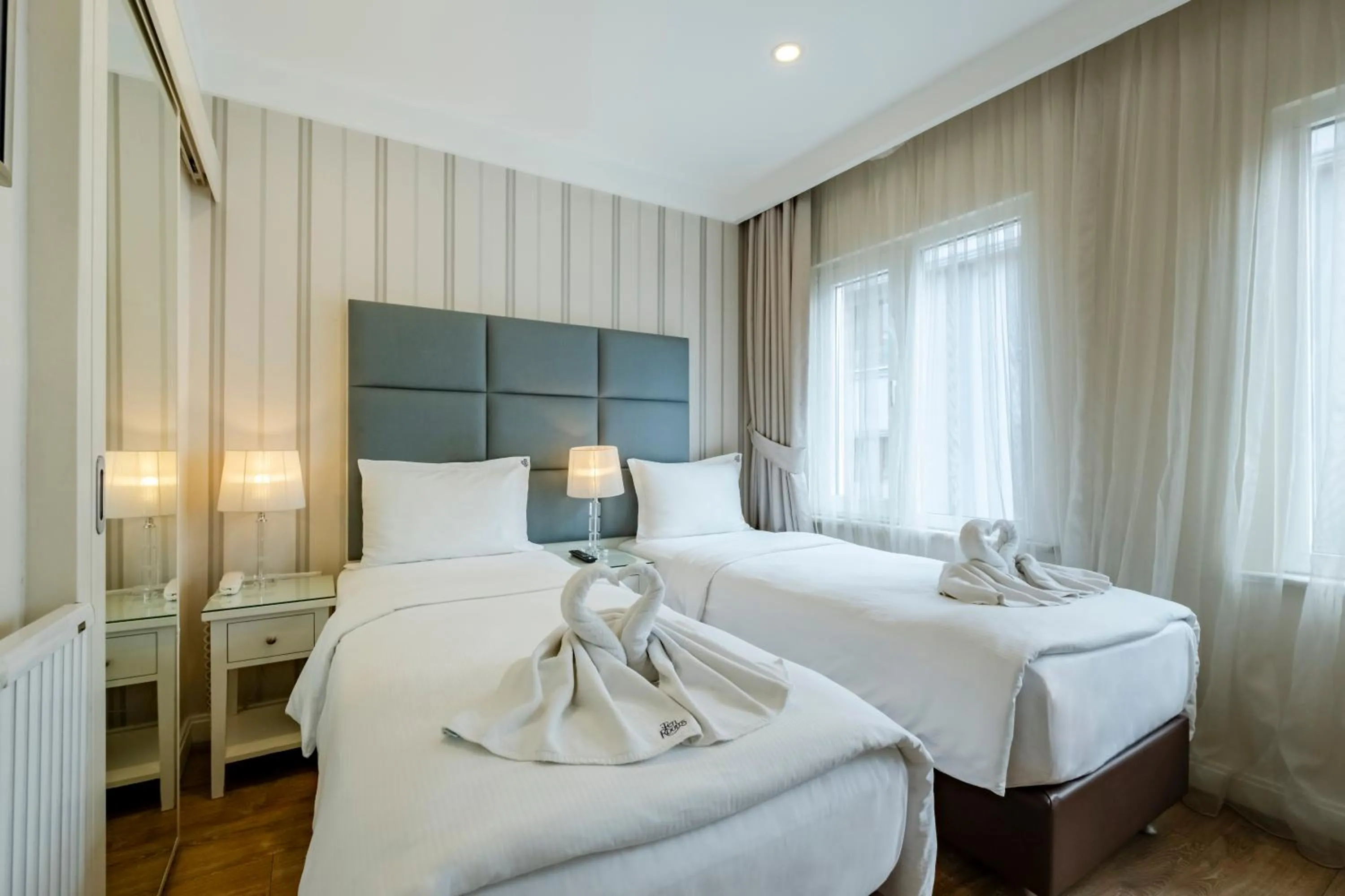 Bed in Ten Rooms Istanbul Hotel