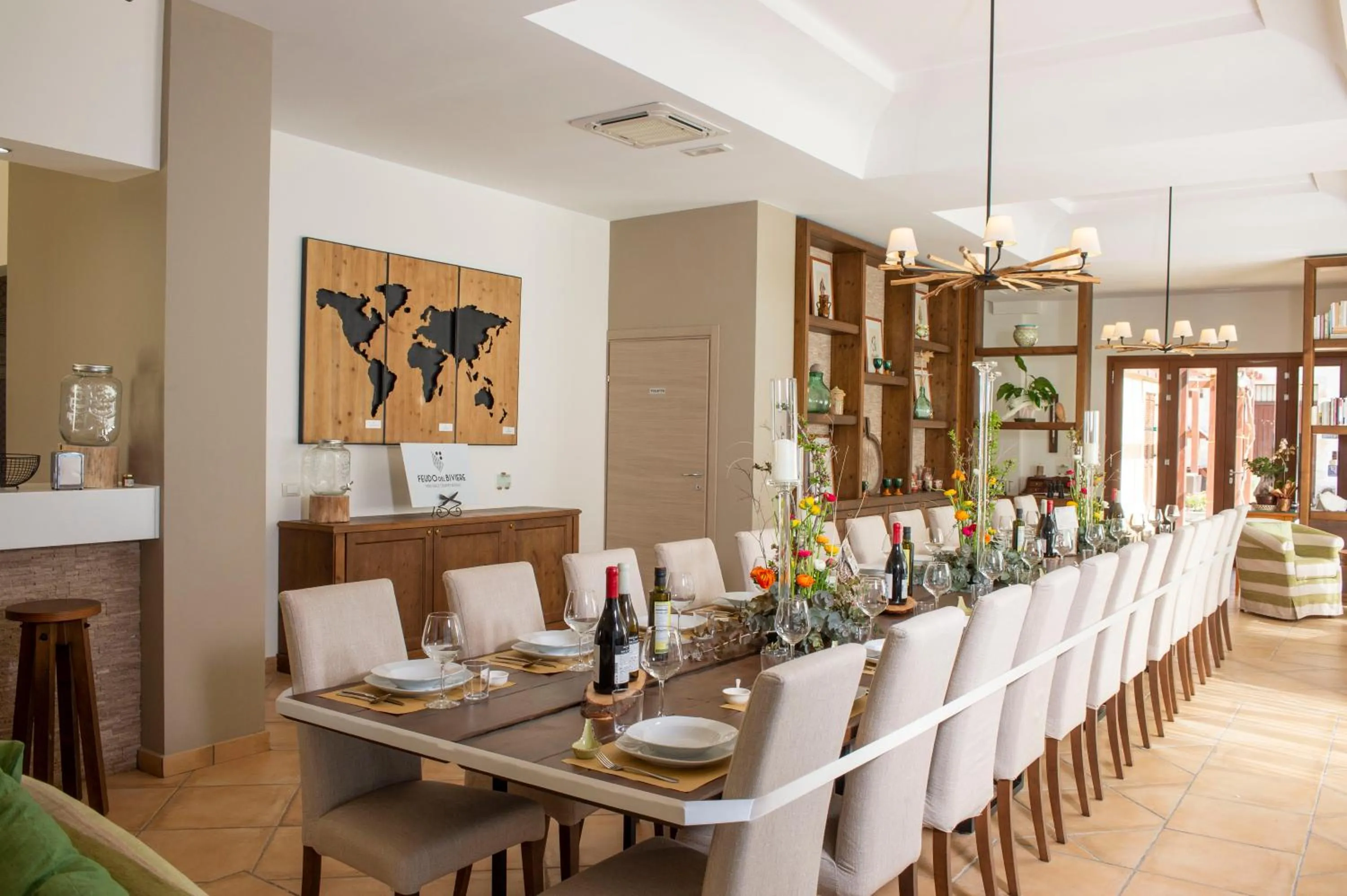 Restaurant/places to eat in Feudo Del Biviere