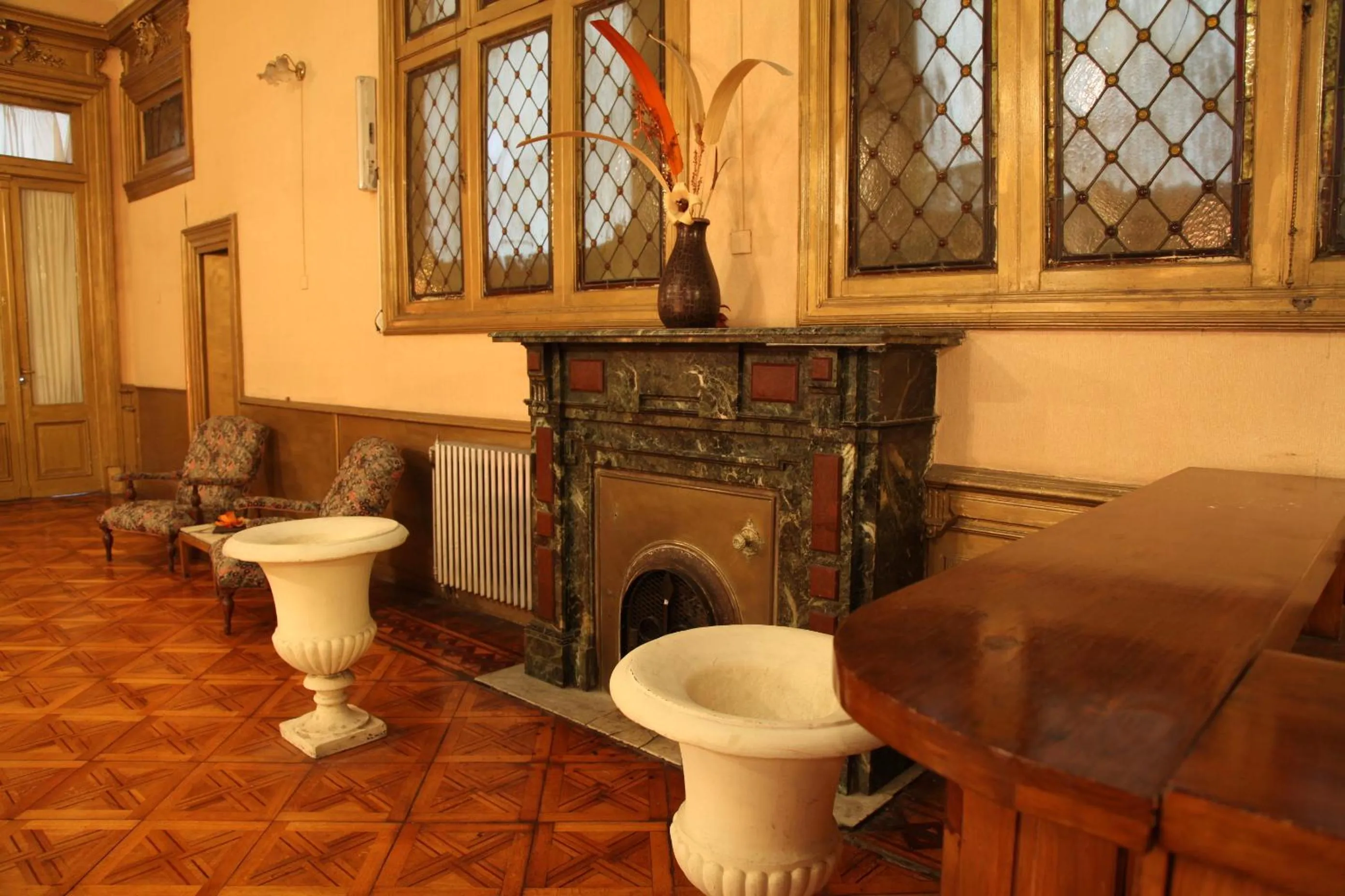 Decorative detail in Hotel Reina