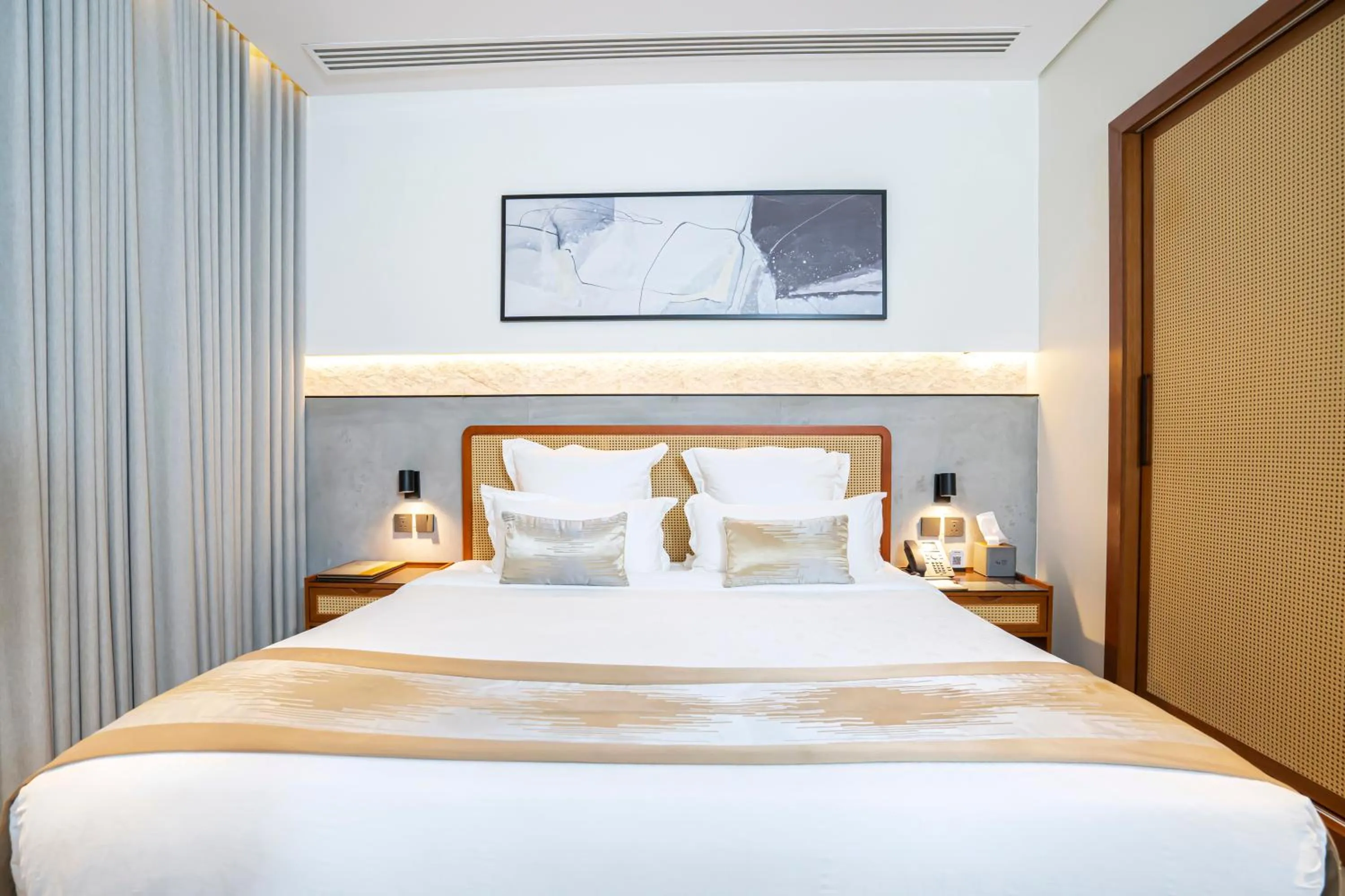 Bed in Vivian Park El Raeid Hotel