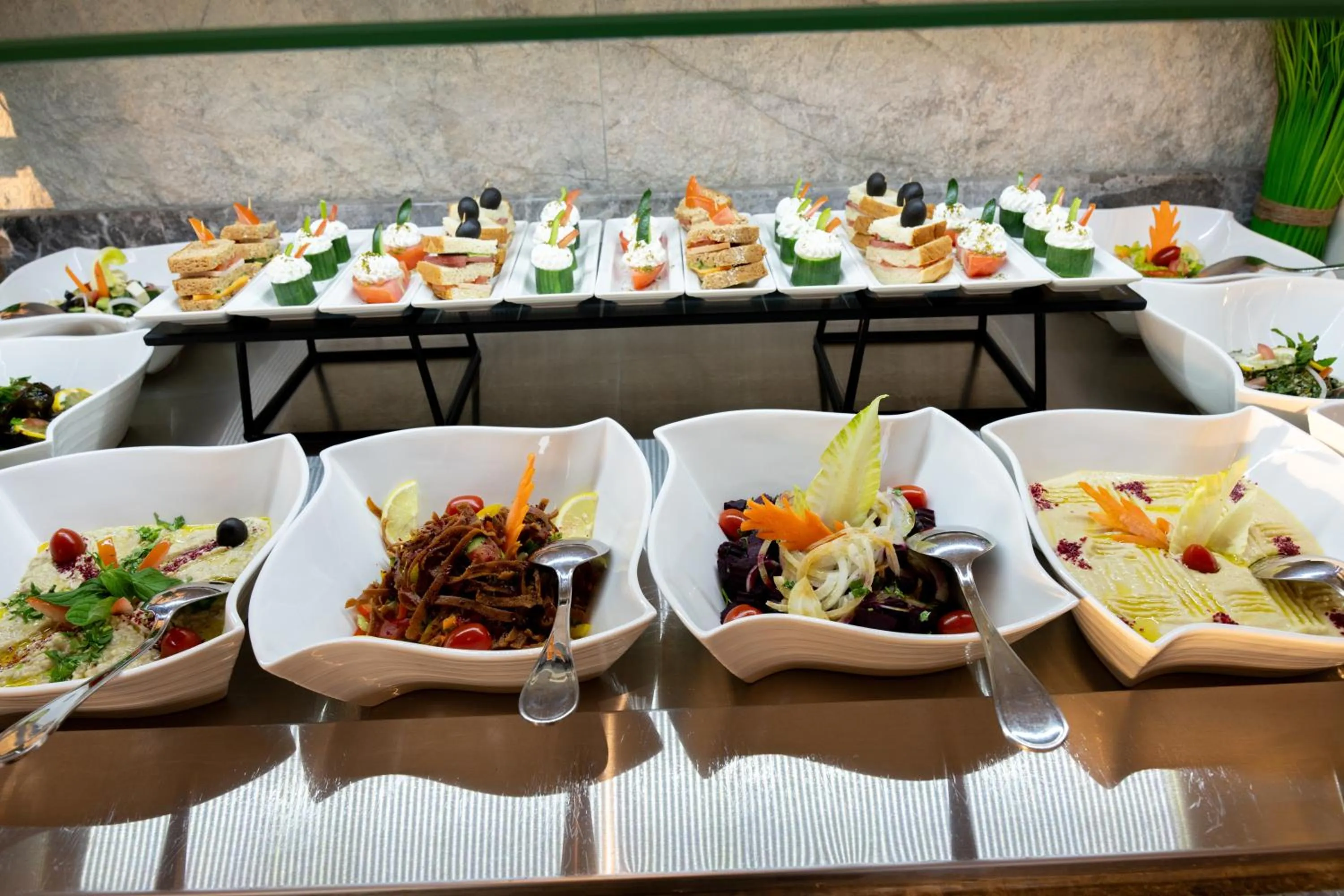 Breakfast in Vivian Park El Raeid Hotel