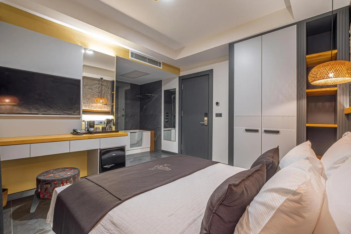 Bed in Surga Alaçatı