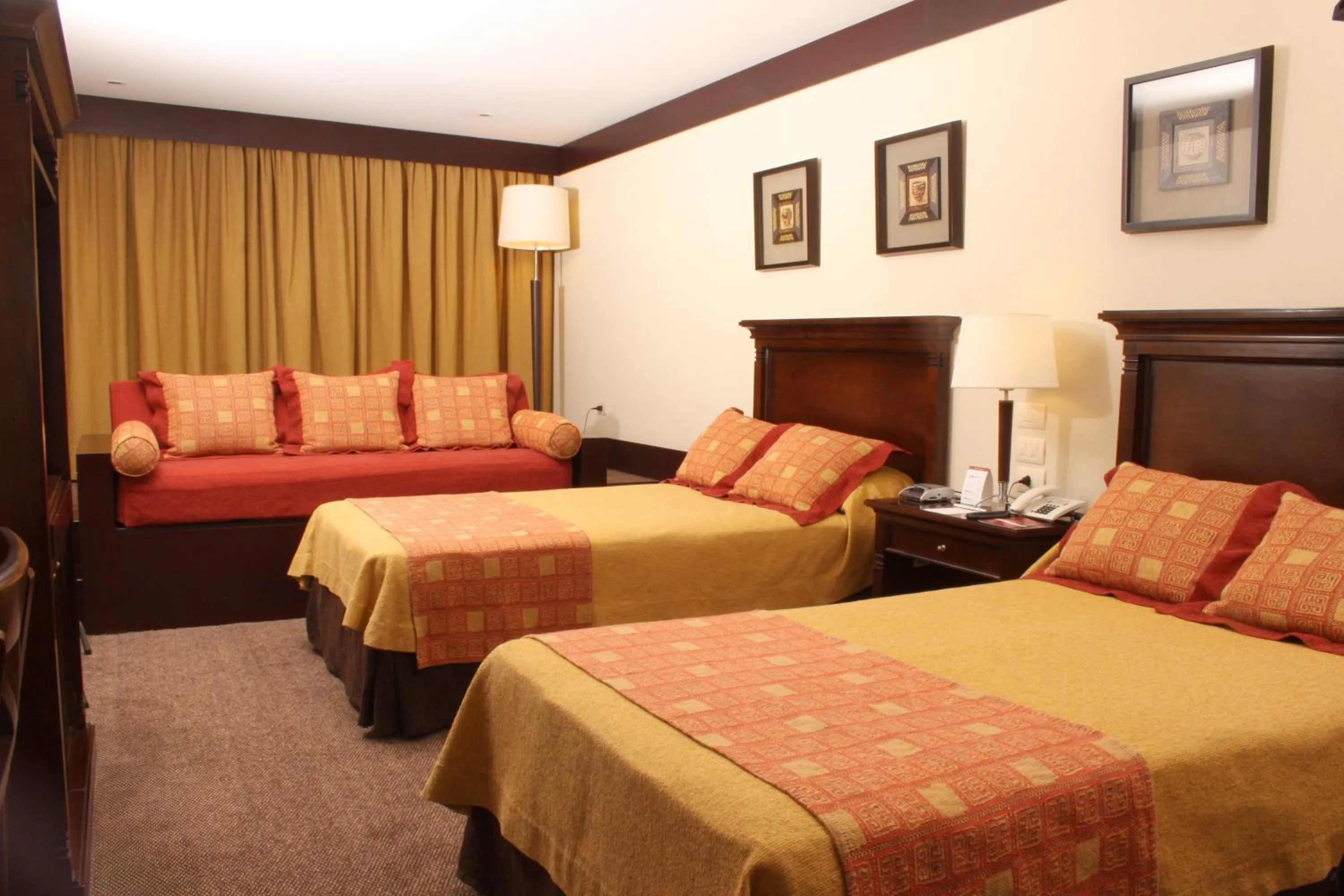 Bedroom, Bed in Amérian Hotel Casino Gala