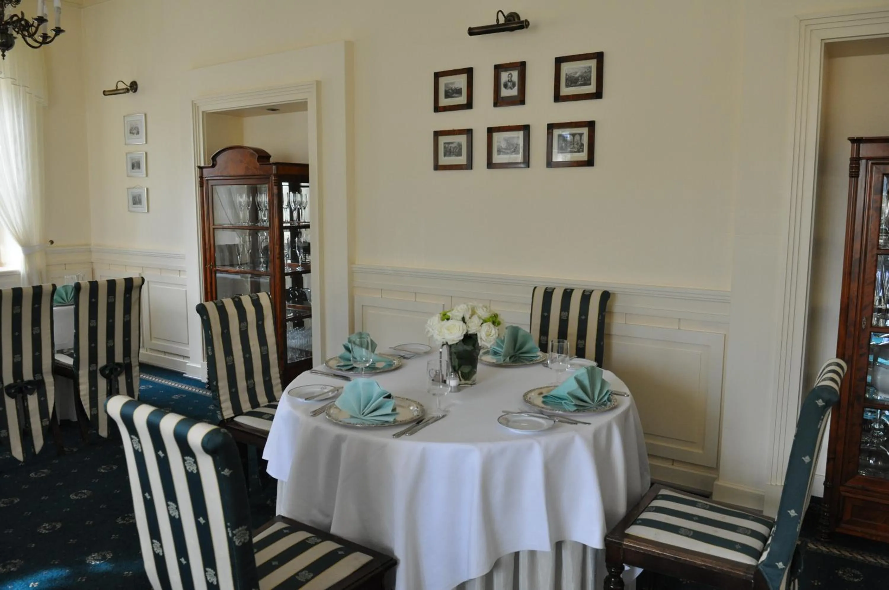 Restaurant/places to eat in Hotel "Zajazd Napoleoński"