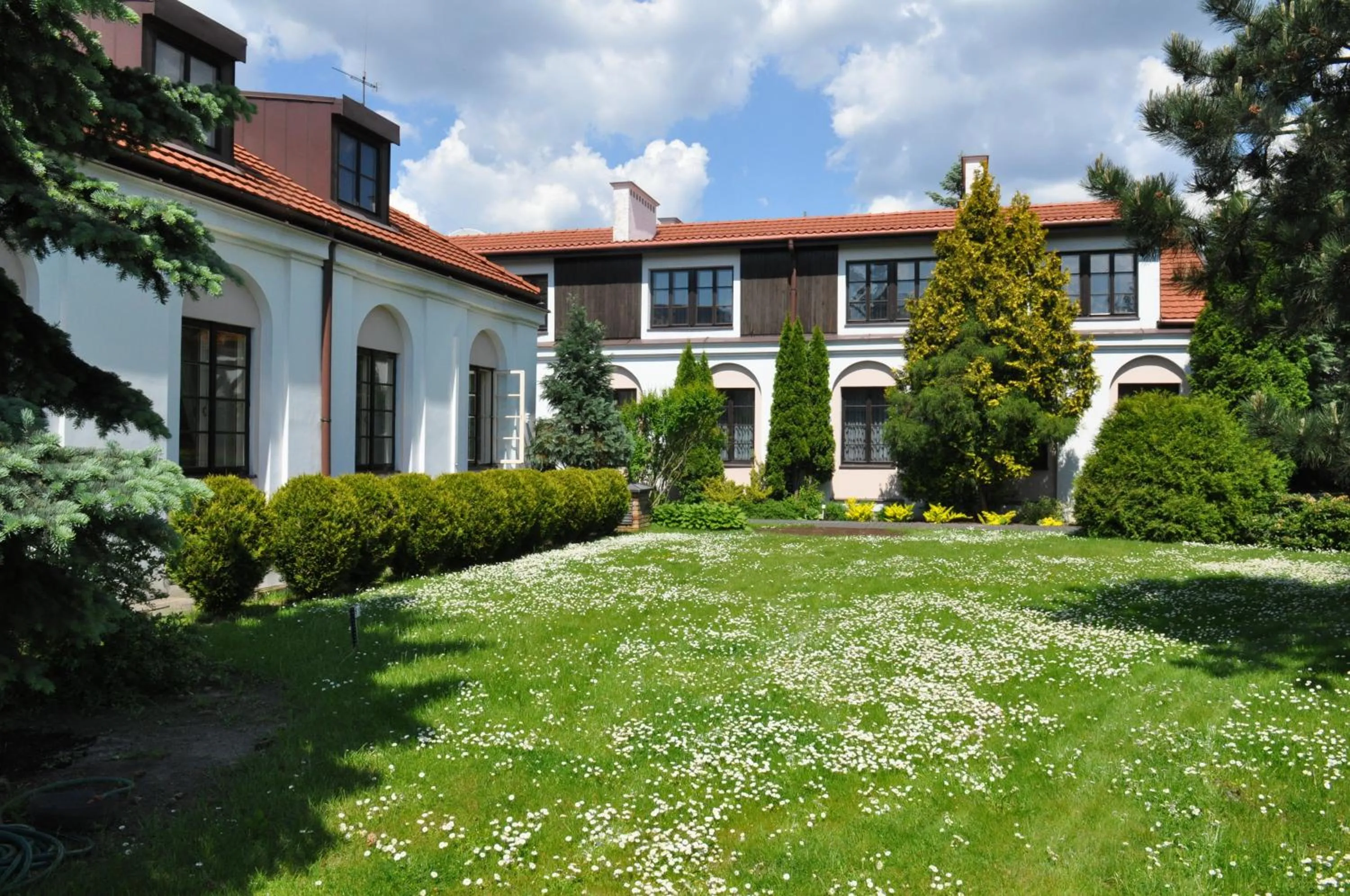 Facade/entrance in Hotel "Zajazd Napoleoński"
