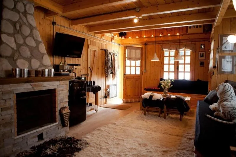 Living room in Vasilikia Mountain Farm & Retreat