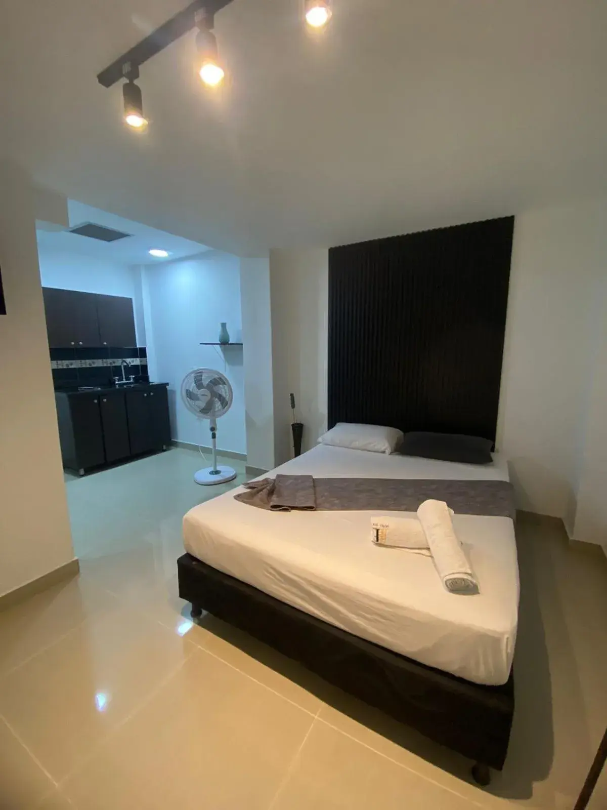 Economy Double Room in 33 Hotel Bulerias Economy Double Room in 33 Hotel Bulerias